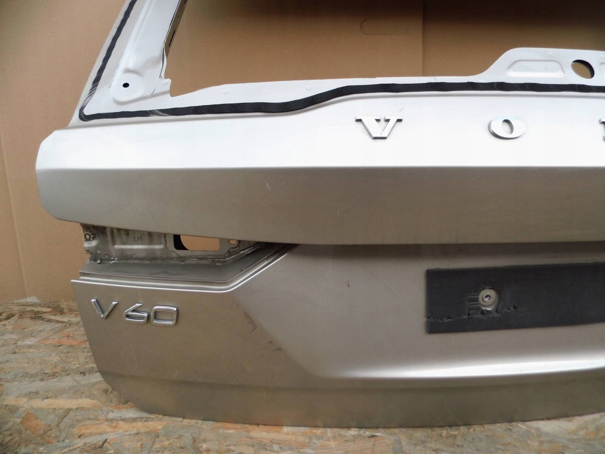 Volvo V60 II 2018-2025 boot doors rear part 31455954
