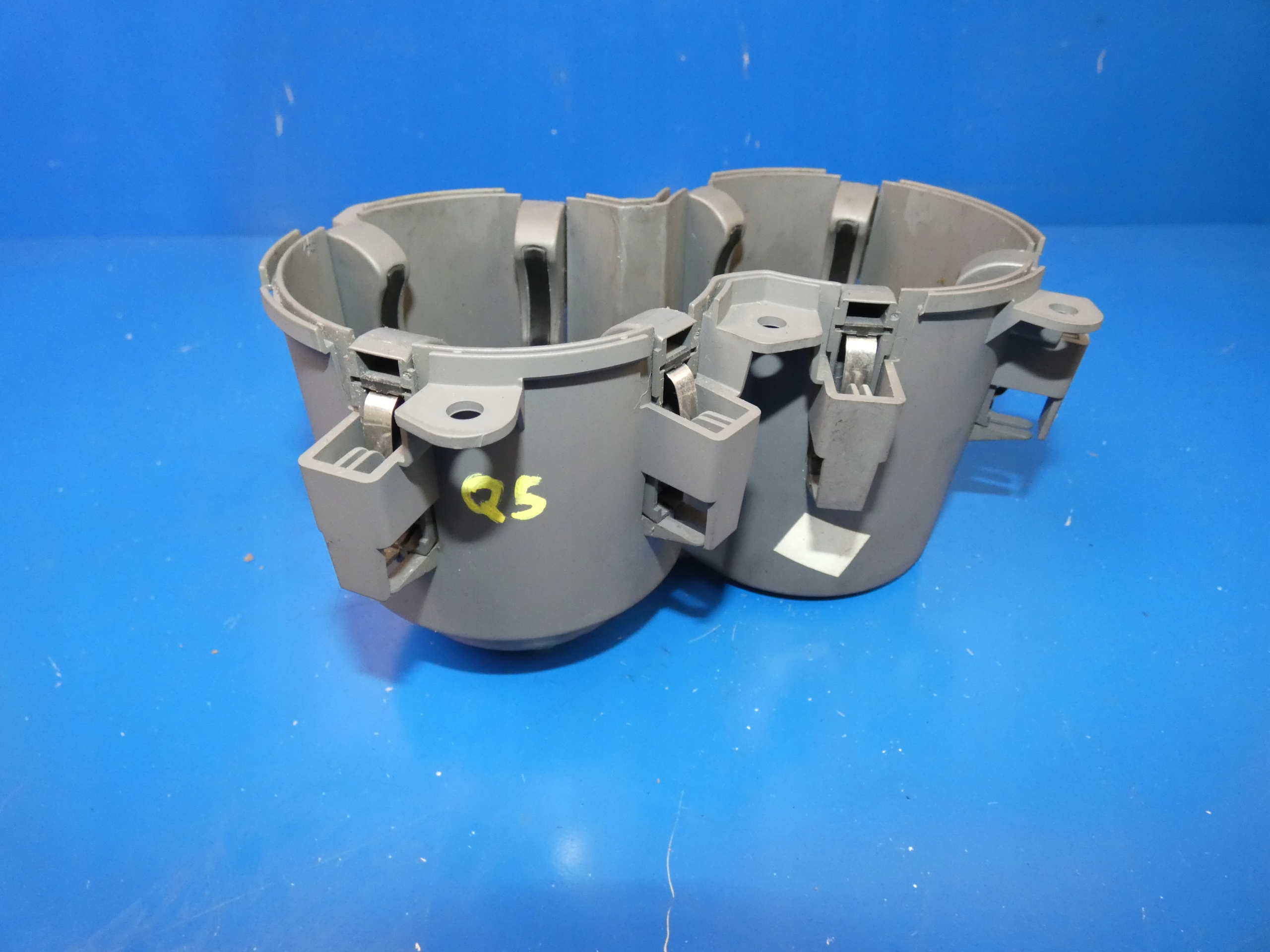 AUDI Q5 8R WKLAD bracket for KUBKI passenger compartment