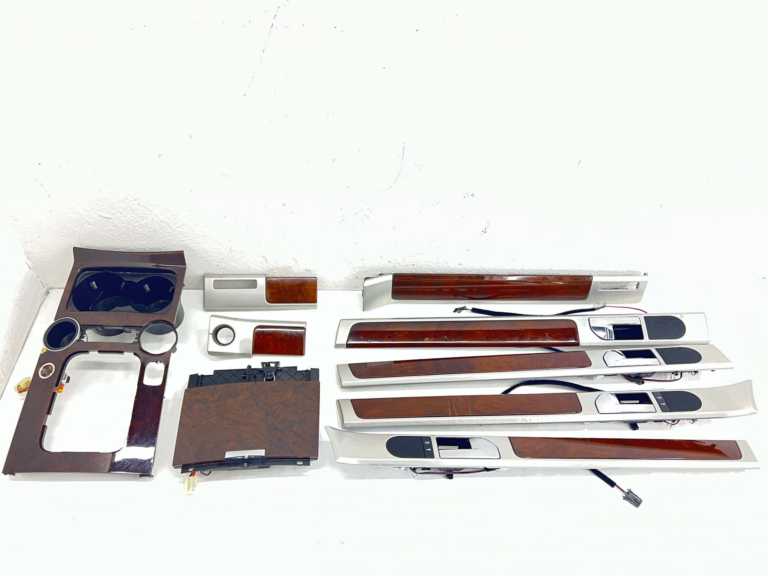 VW TOUAREG e 7L LIFT DEKORY interna legno KOMPLET