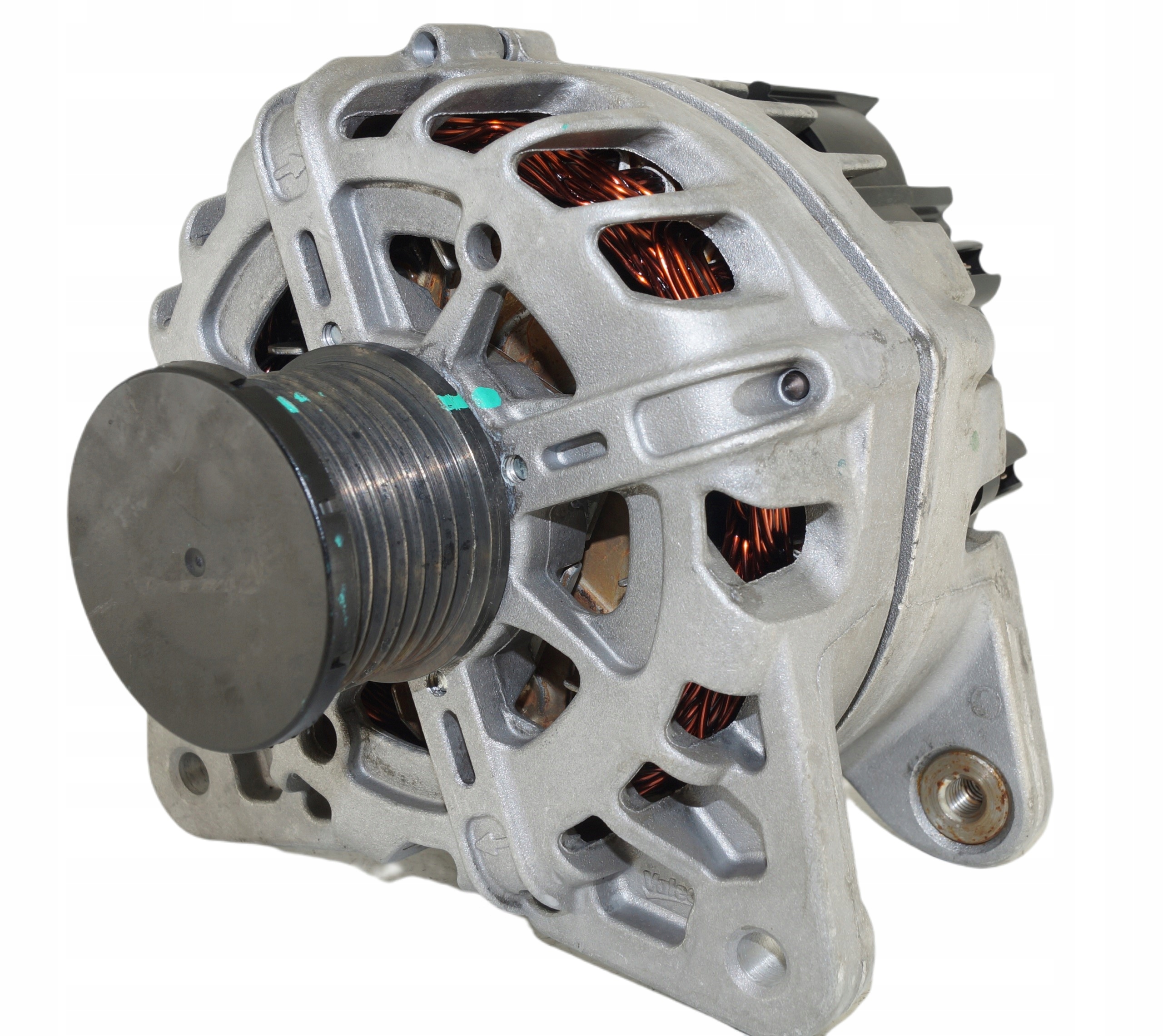 RENAULT MEGANE DACIA DOKKER 231008040R ALTERNATOR