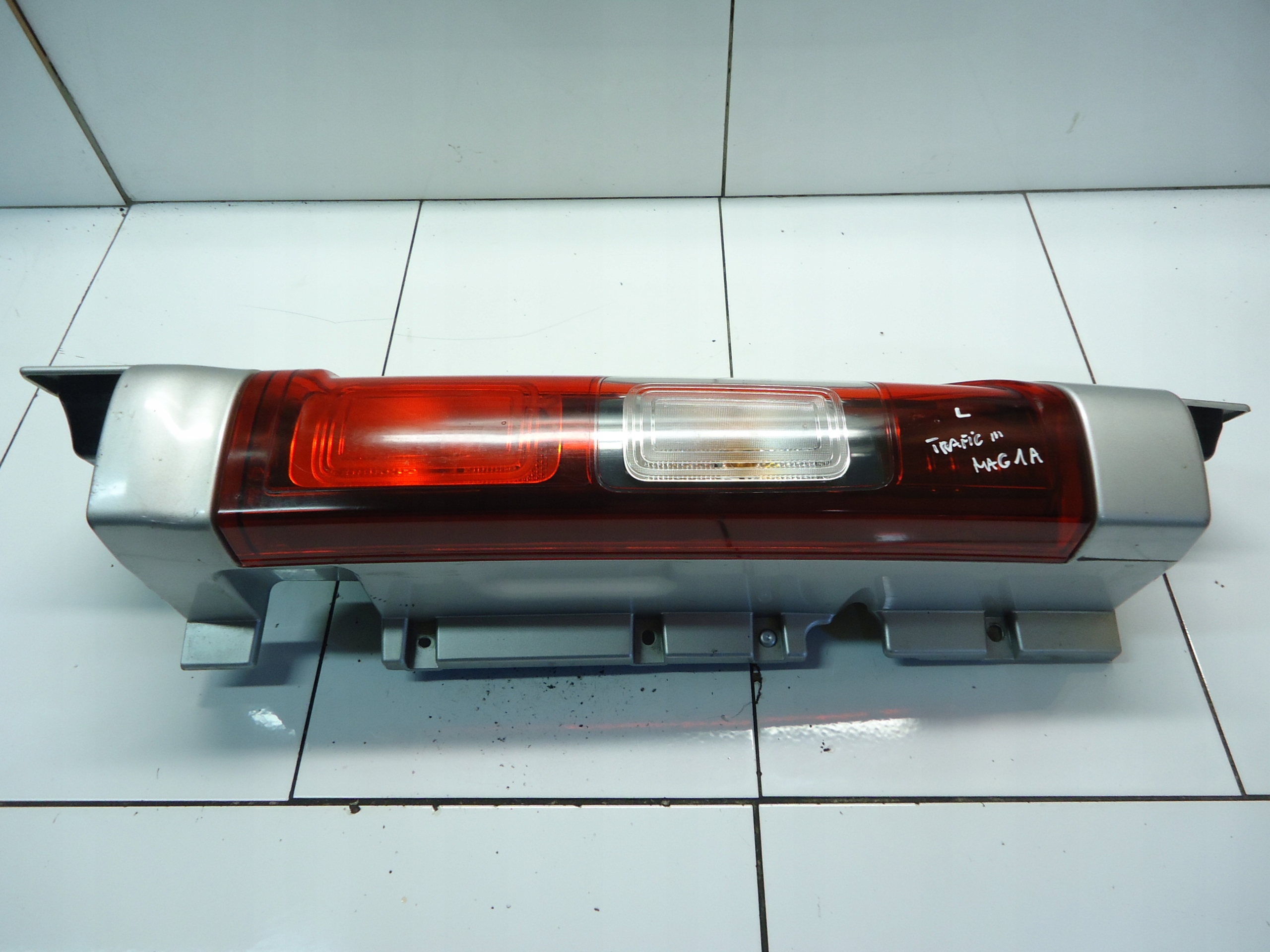 RENAULT TRAFIC III OPEL VIVARO light left left rear part 93454160