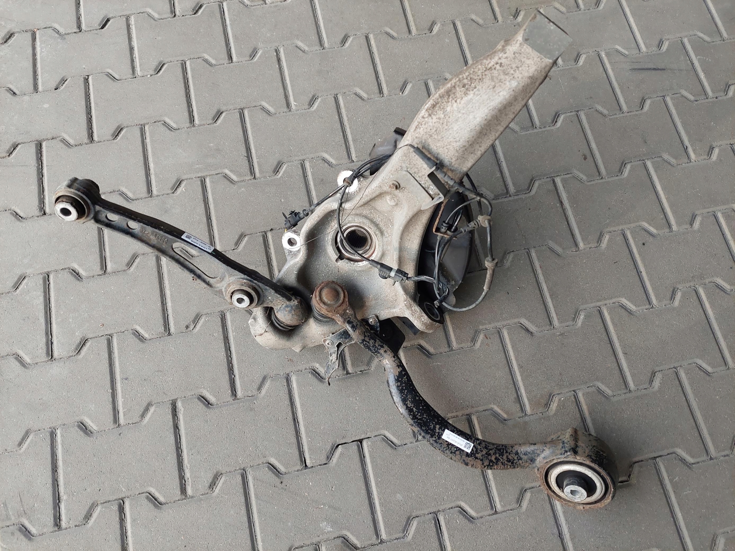 swing front front left arm RANGE ROVER VOGUE L405 3.0 D