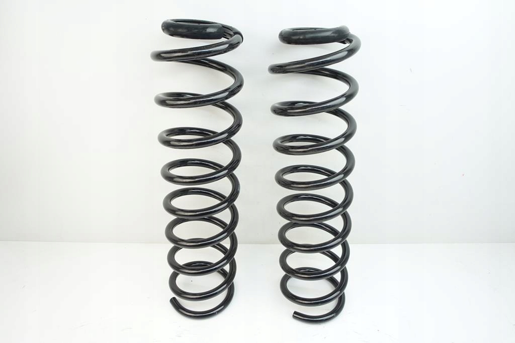 37-153991 - COIL SPRINGS A2113211304 MERCEDES W211 E