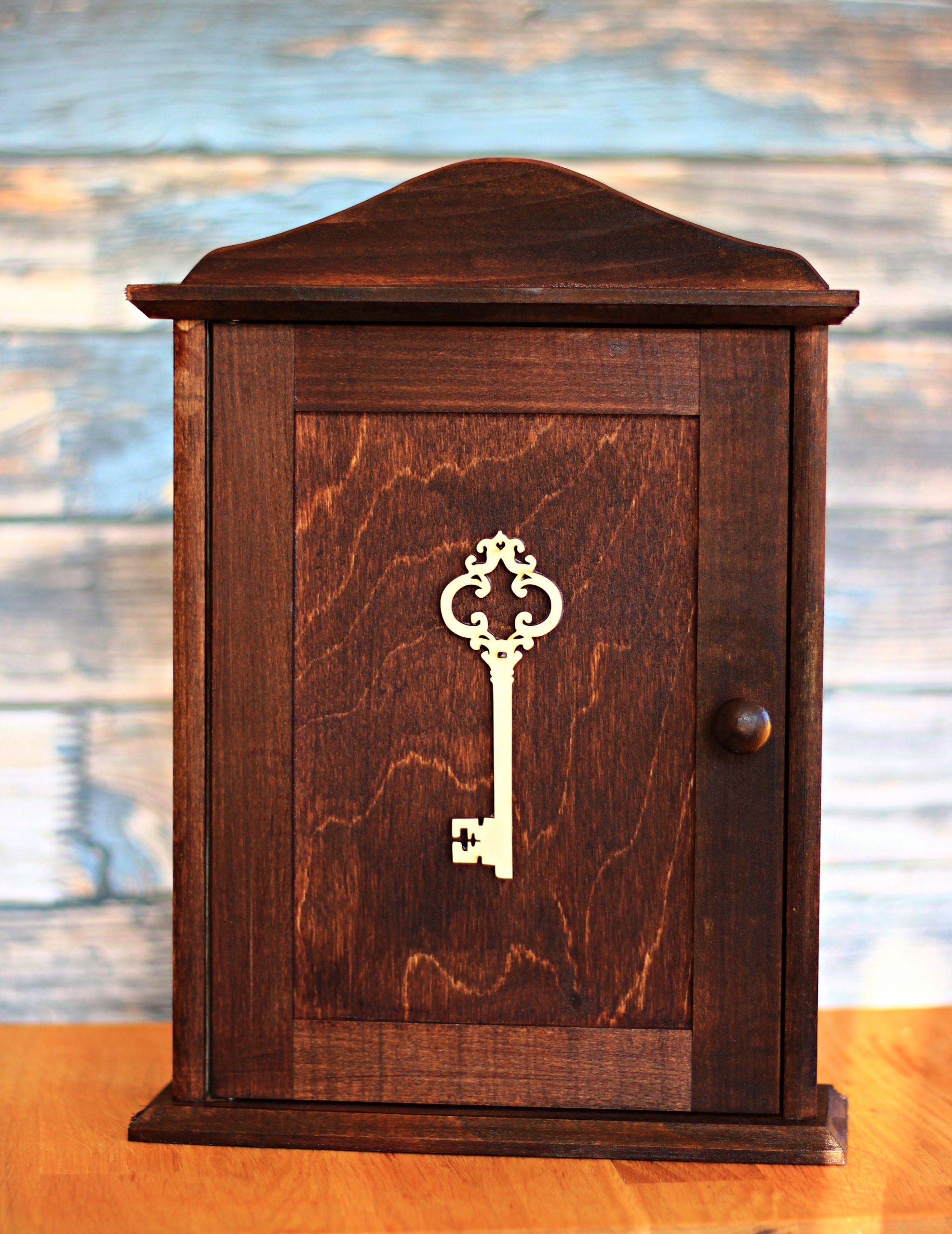 KLUCZ kluczyk Szafka na KLUCZE, drewno BRĄZOWA EAN (GTIN) 5904830306590