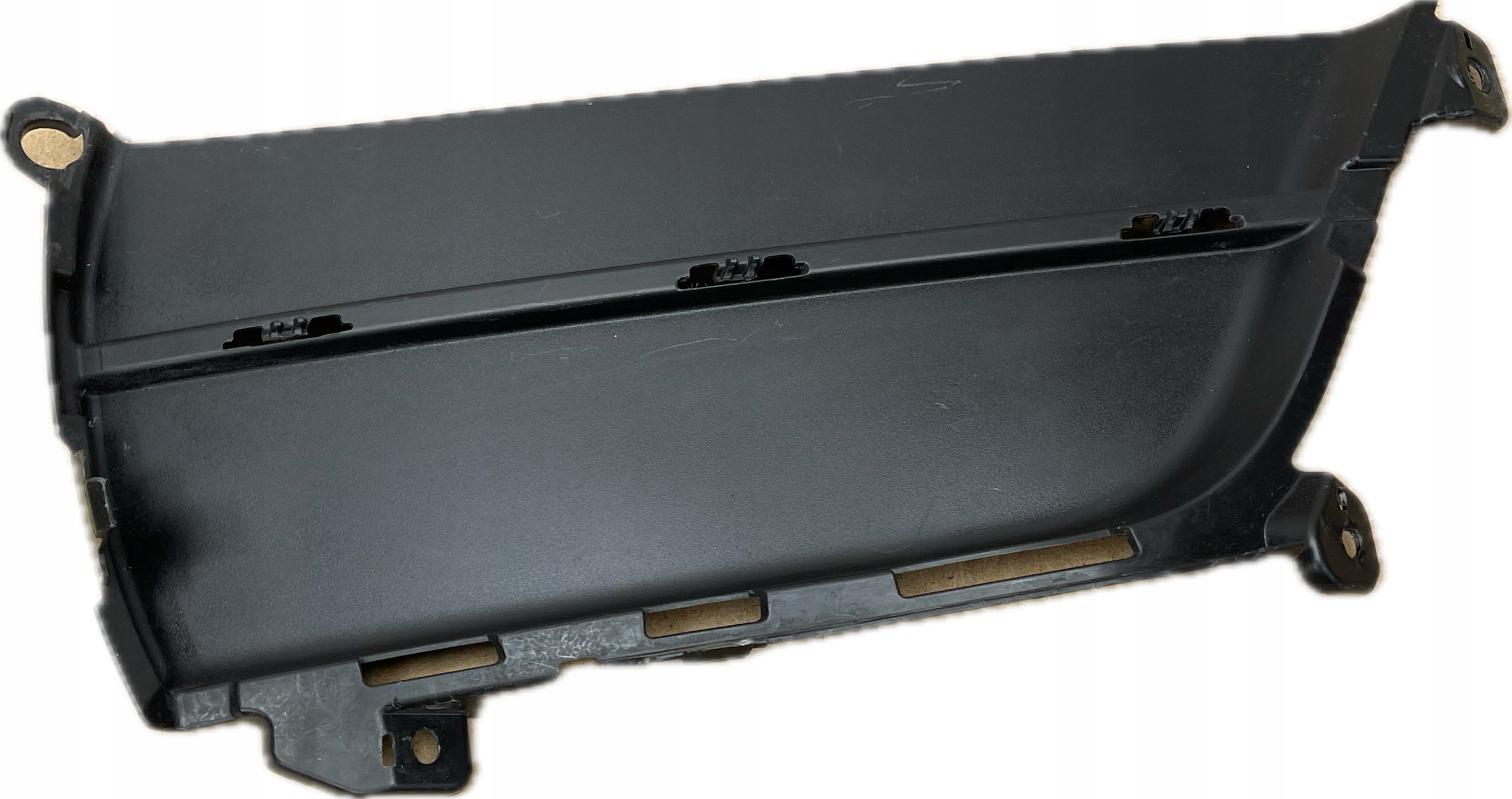 Porsche Macan 95B grid of a bumper right 95B121334D