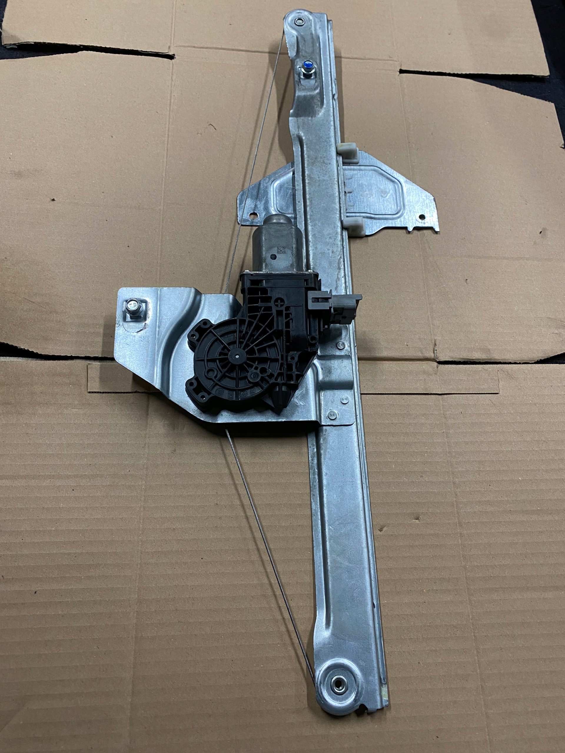 PODNOŚNIK SZYBY CITROEN P. BERLINGO LE.