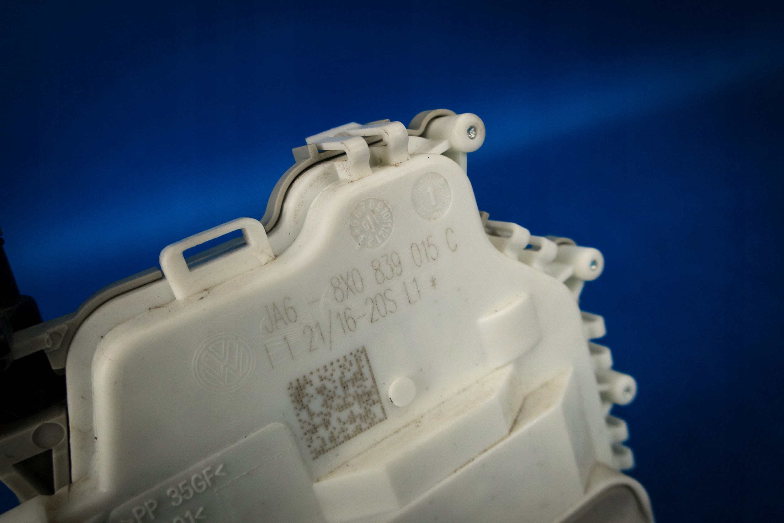 Schloß Tür heck Audi A1 A4 A5 8W Q5 80A 8X0839015C