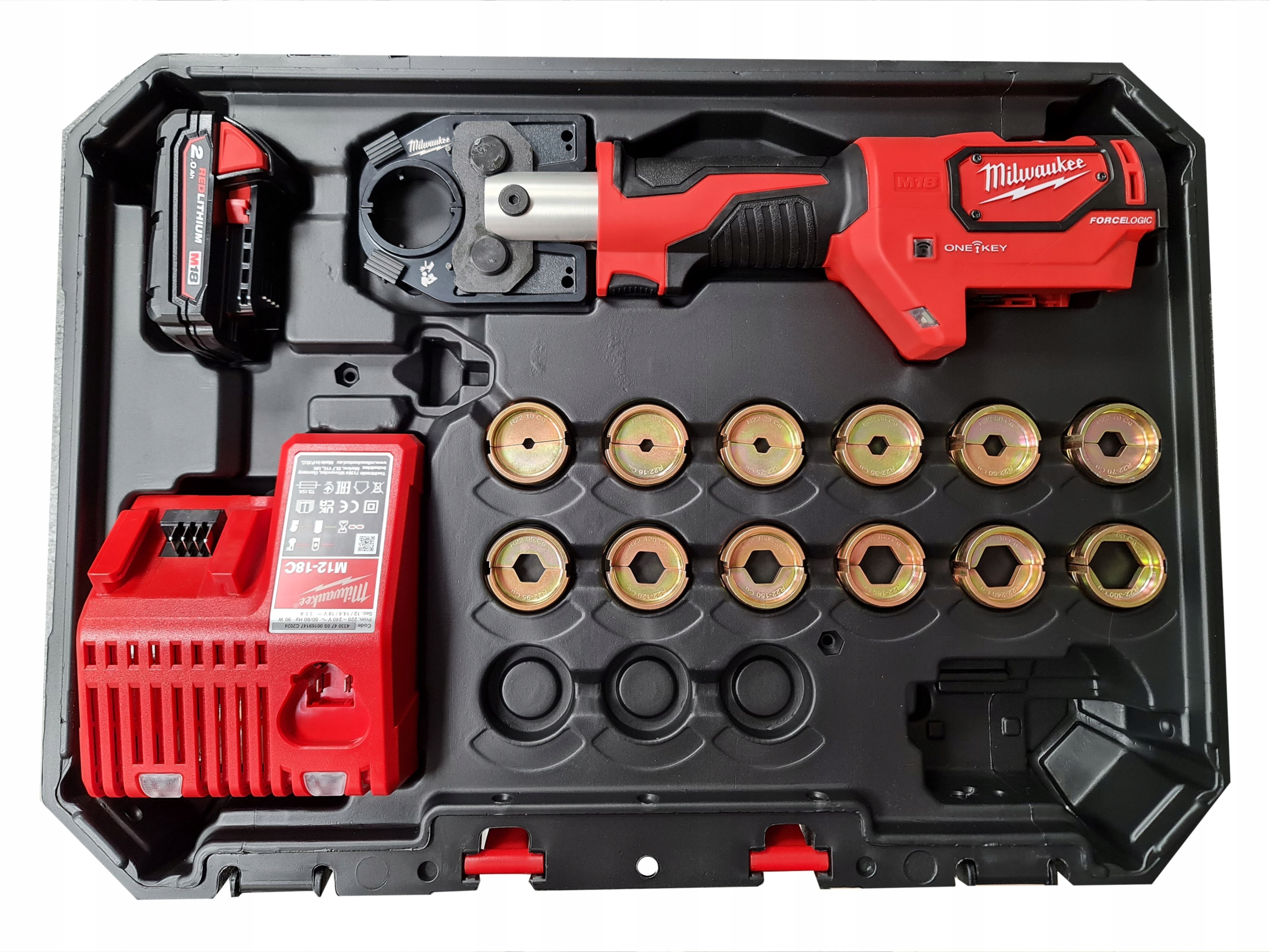 Akumulátorová Lisovačka Kabelů Milwaukee HCCT-201C Matice Alu 10-240