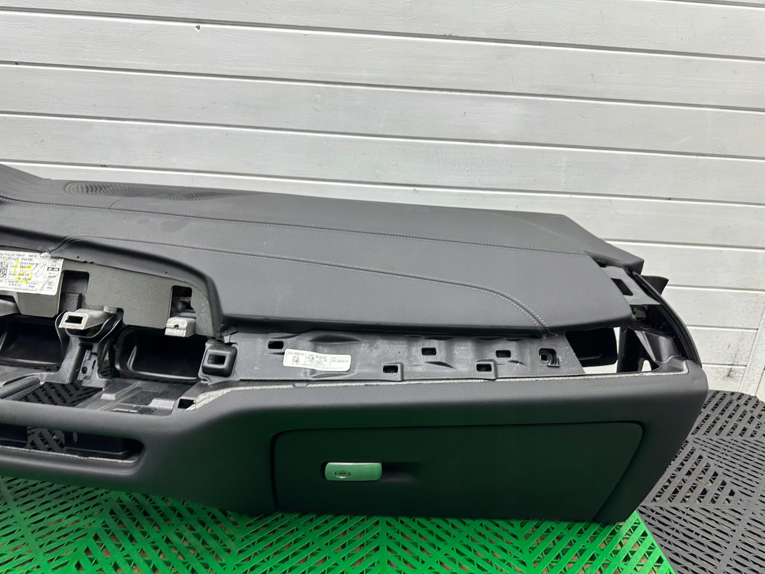 BMW G05 X5 G06 X6 G07 X7 dashboard instrument panel console cockpit
