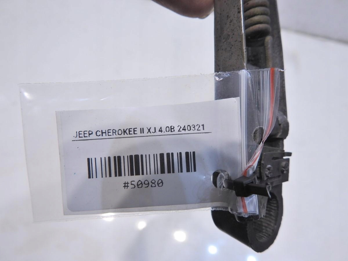 RAMIE WYCIERACZKI PRAWE JEEP CHEROKEE XJ Jakość części (zgodnie z GVO) O - oryginał z logo producenta pojazdu (OE)