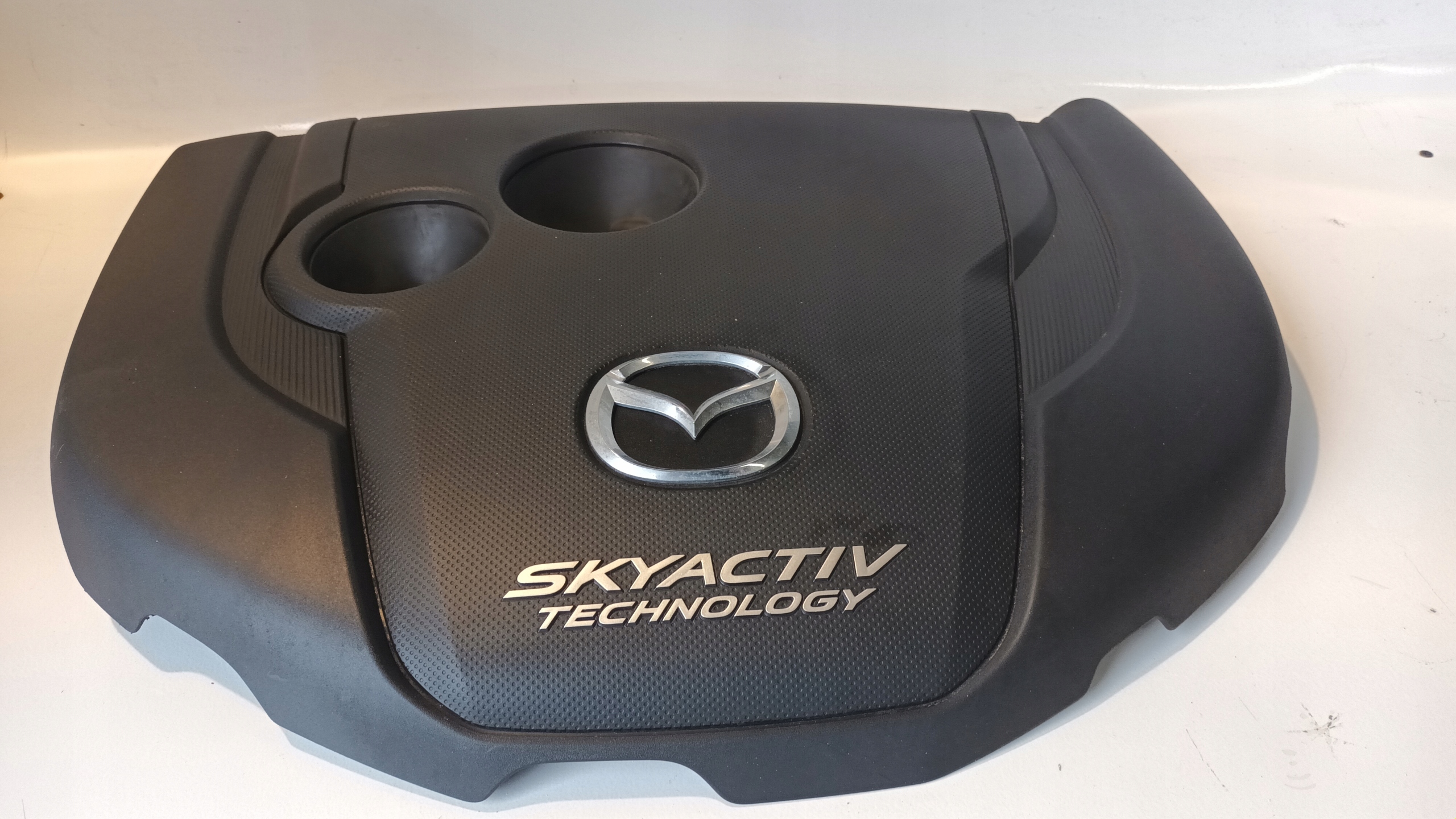 mazda oe SH05-10-231 крышка Двигателя