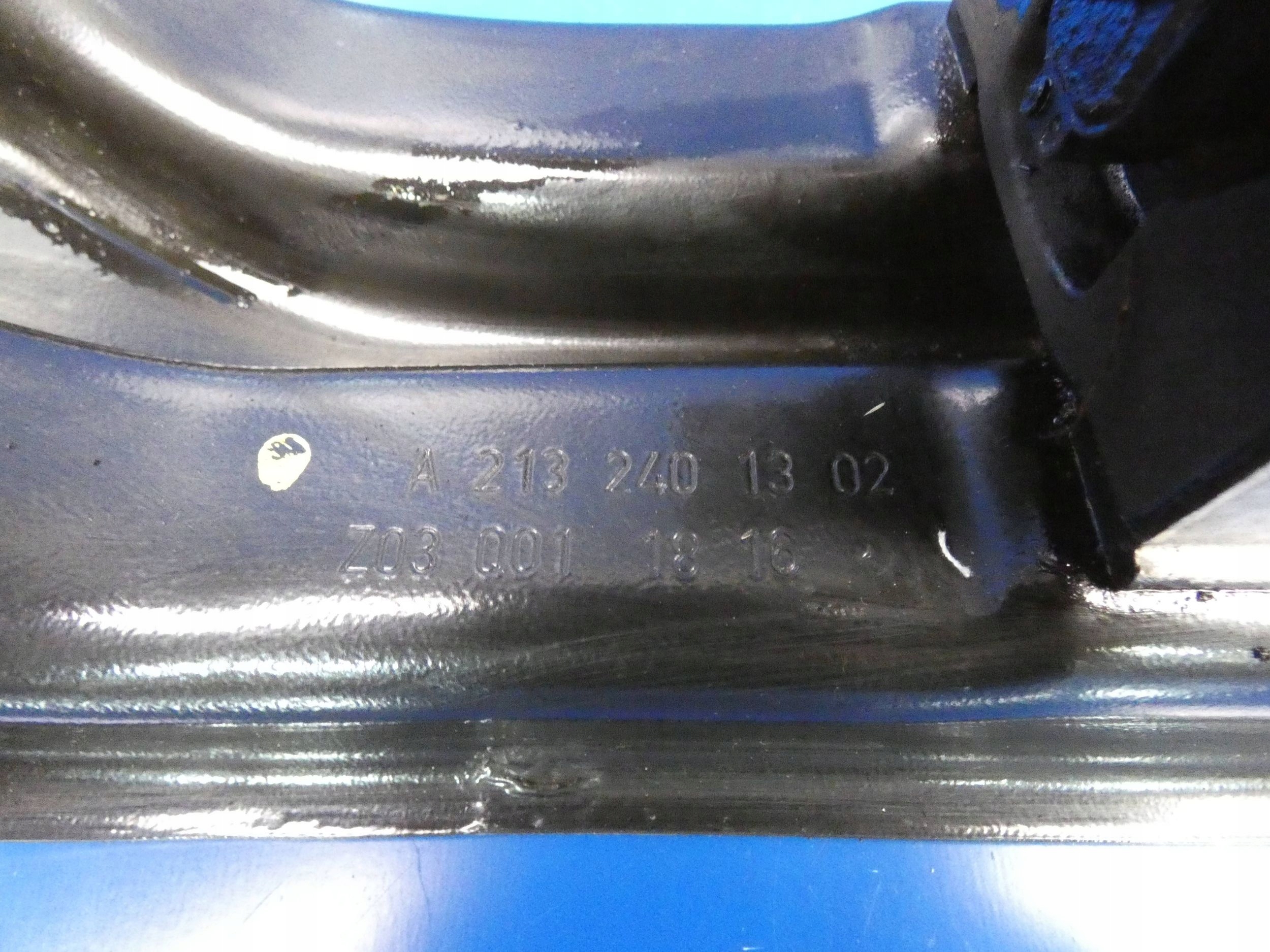 MERCEDES E KLASA W213 GLC W253 gearbox mounting holder console holder