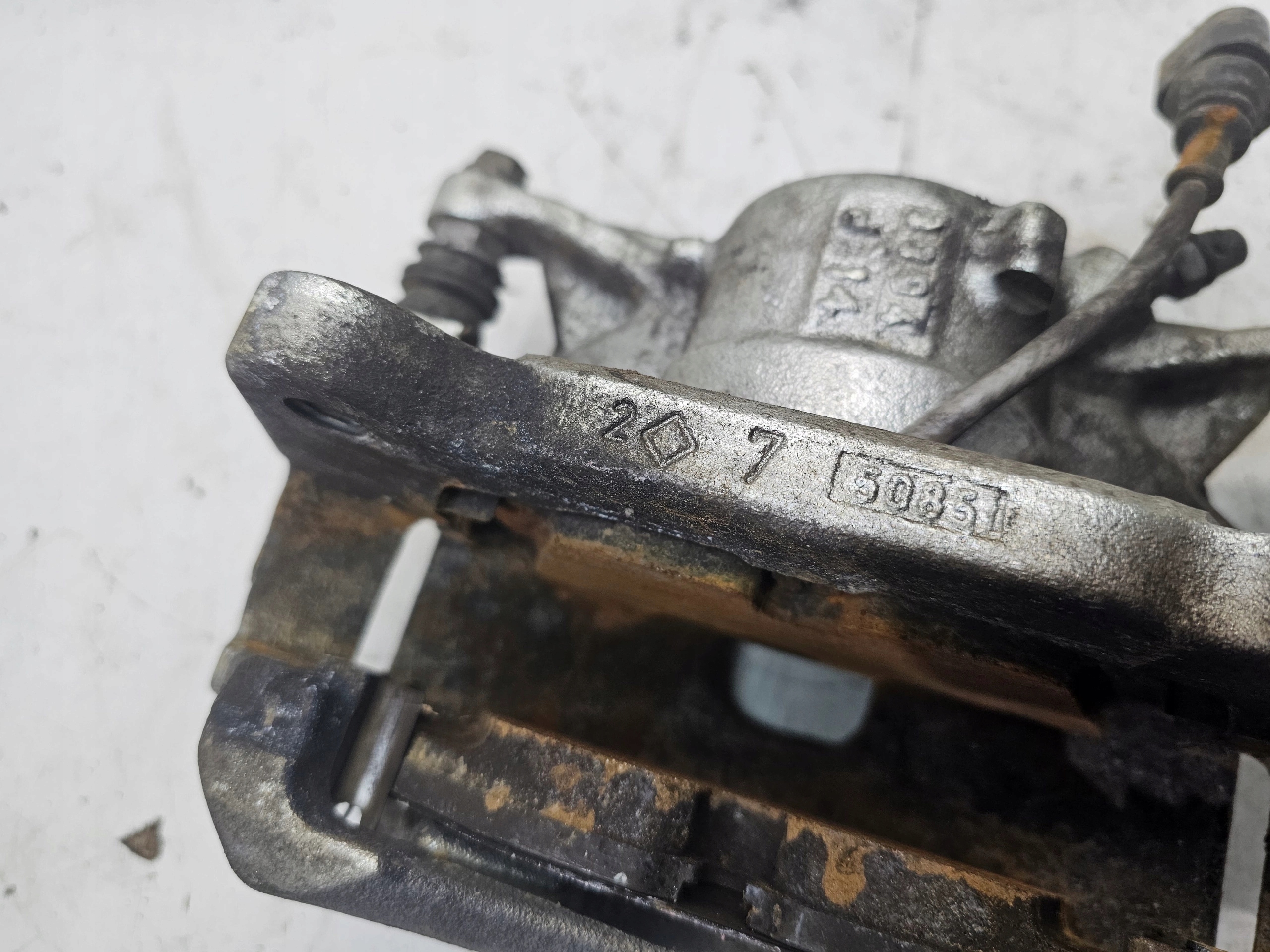 caliper brake left front AUDI A3 8Y VW GOLF VIII 2Y360G