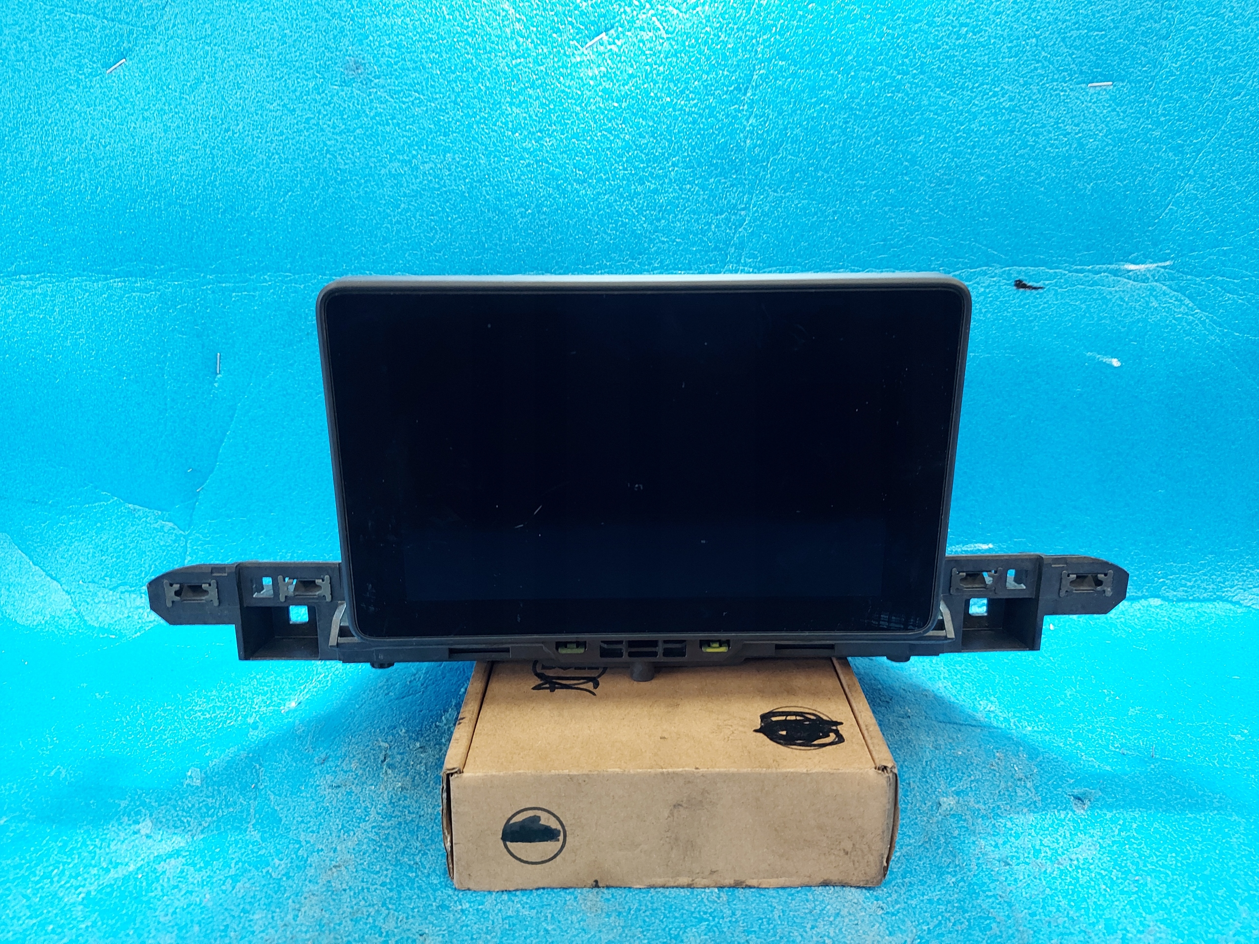 Ekran navigation devices AUDI Q5 8A0919604
