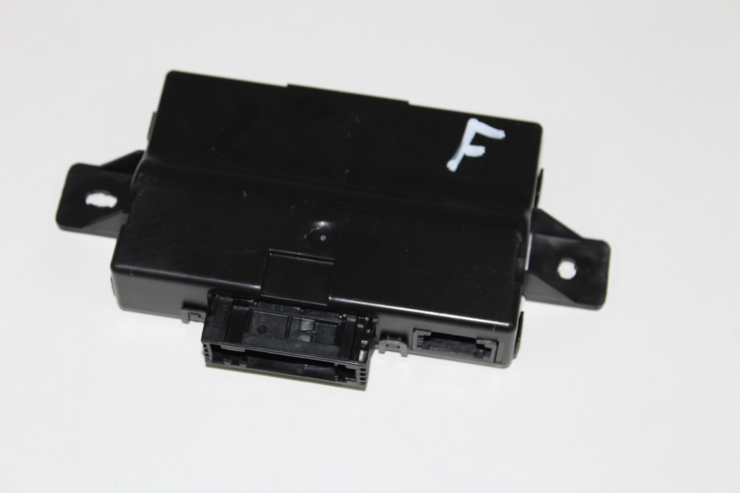 AUDI A6 C7 2.0 TDI module control unit GATEWAY LEGALNY