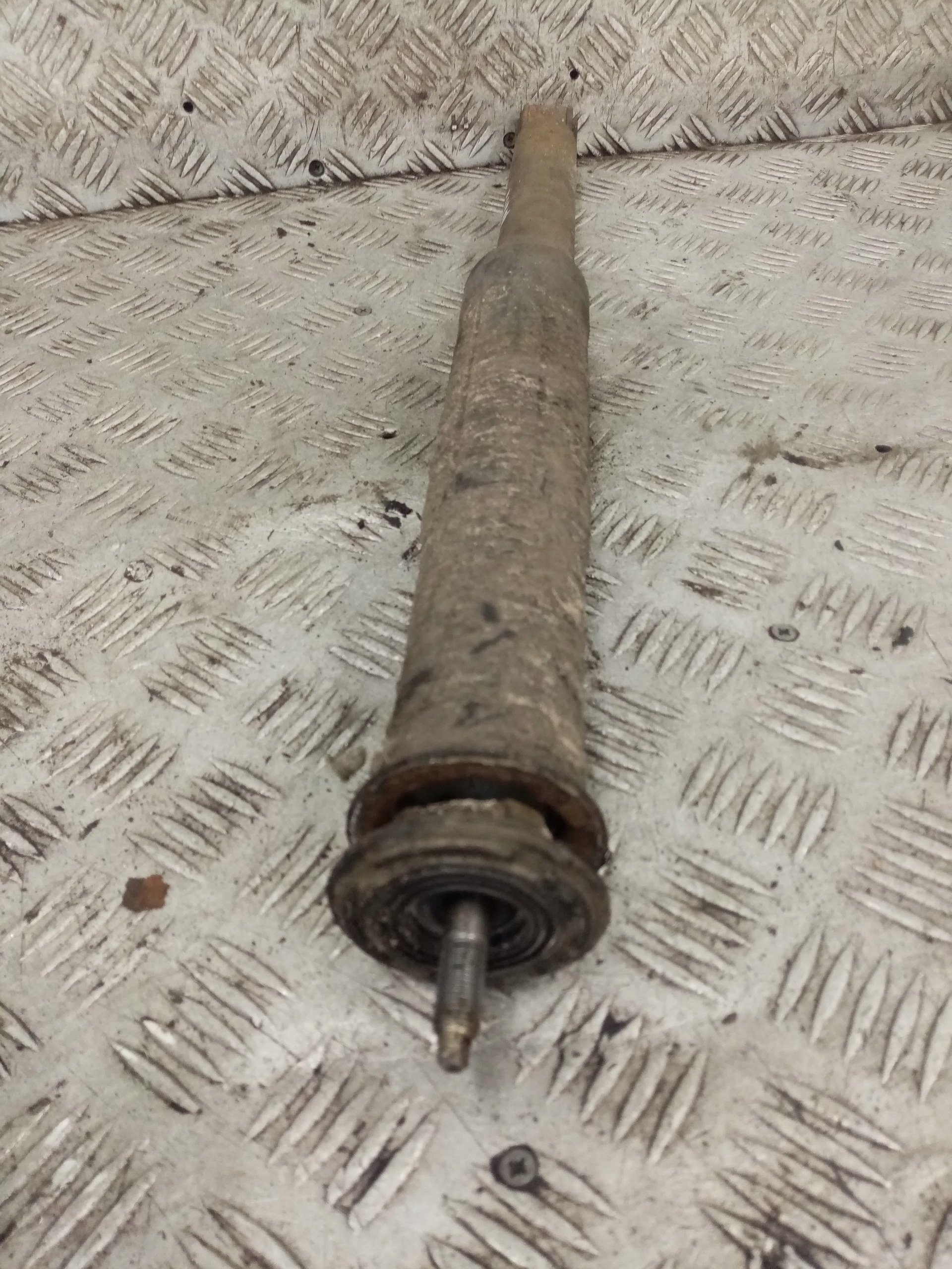 shock absorber rear part rear TOYOTA YARIS 2 1.0 B