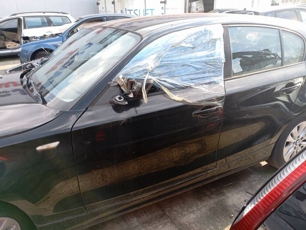 BMW 1 and E87 door front left black, BLACK SAPPHIRE METALLIC 475 475/9