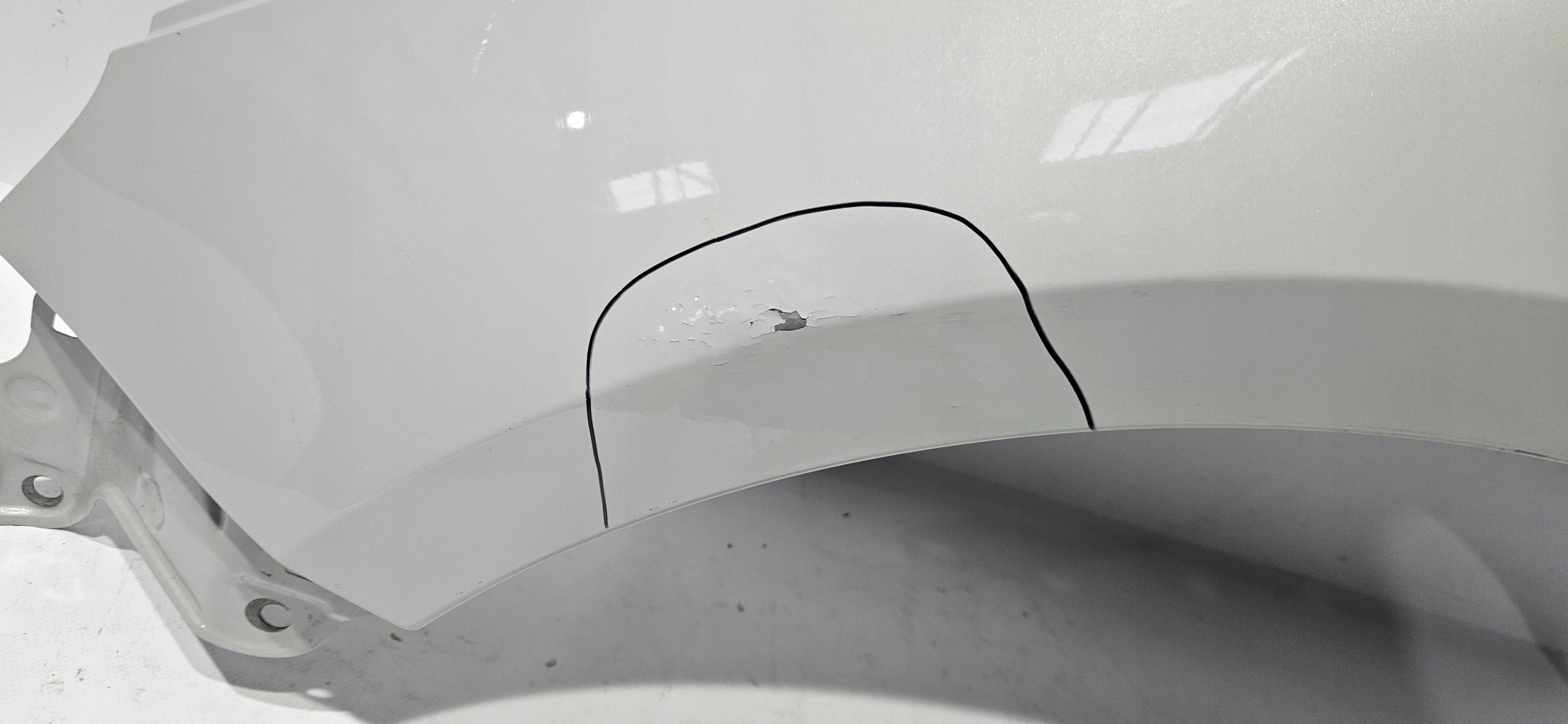 fender left front TOYOTA COROLLA E21 HB KOMBI 18- original
