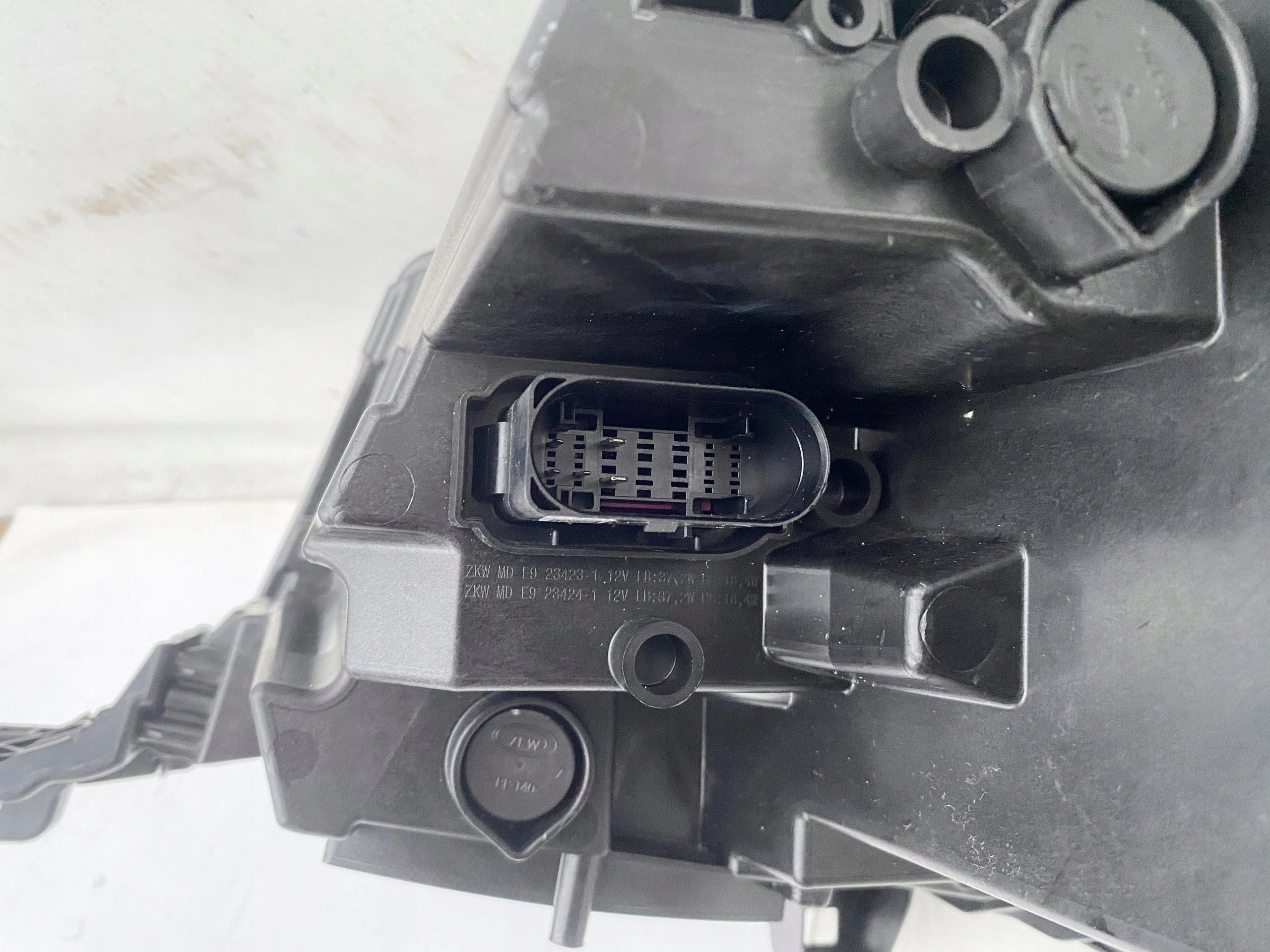 VW Transporter Multivan T7 head lights lights FULL LED light right left 24r