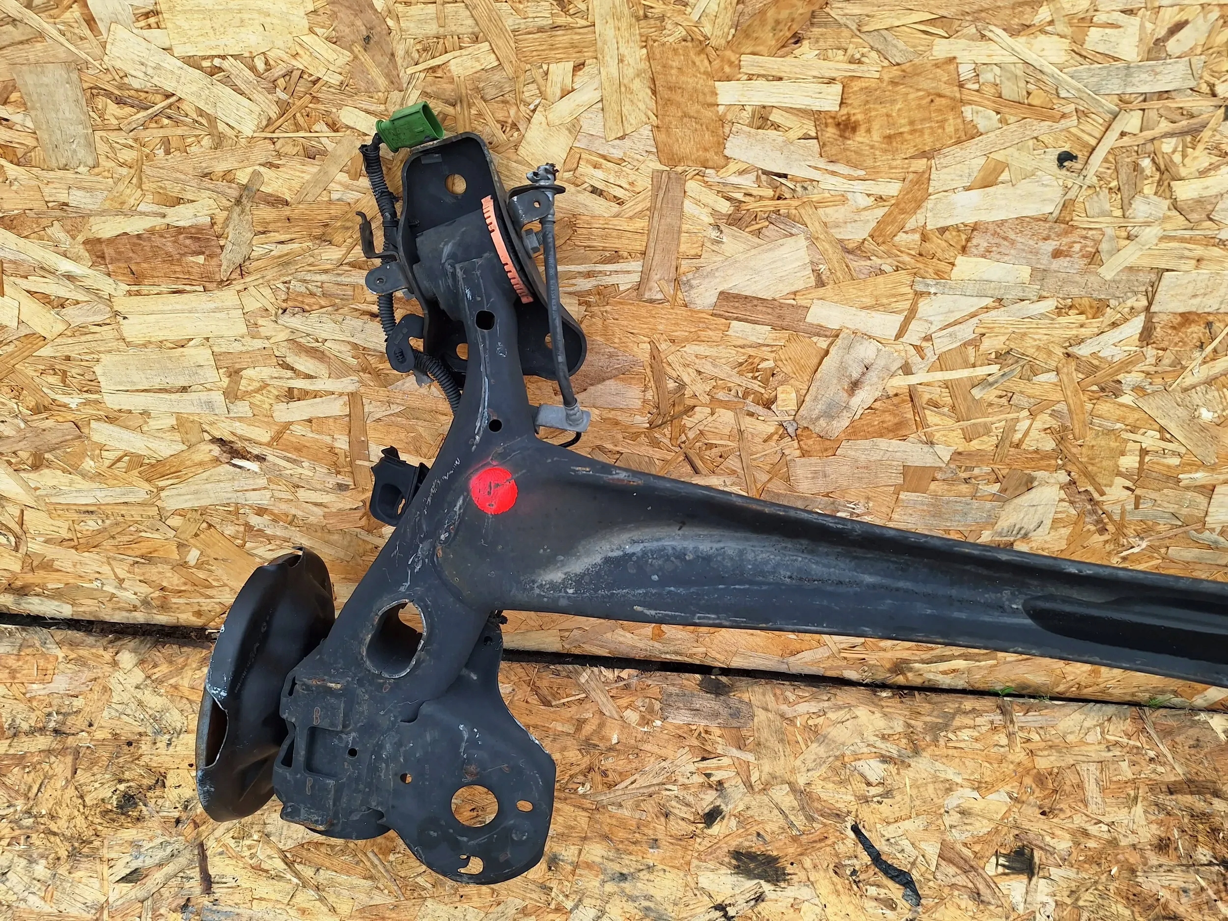 axis rear part Peugeot 208 II 19