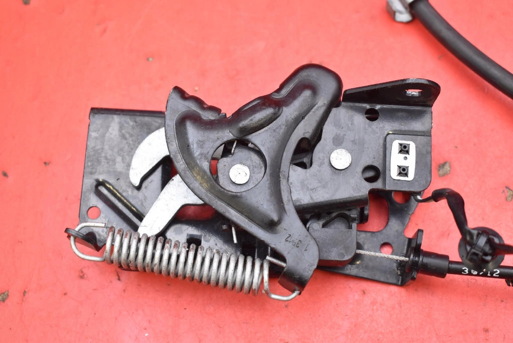 lock RYGIEL bonnets 7242549-08 7242548-08 7309606 BMW F20 11-15