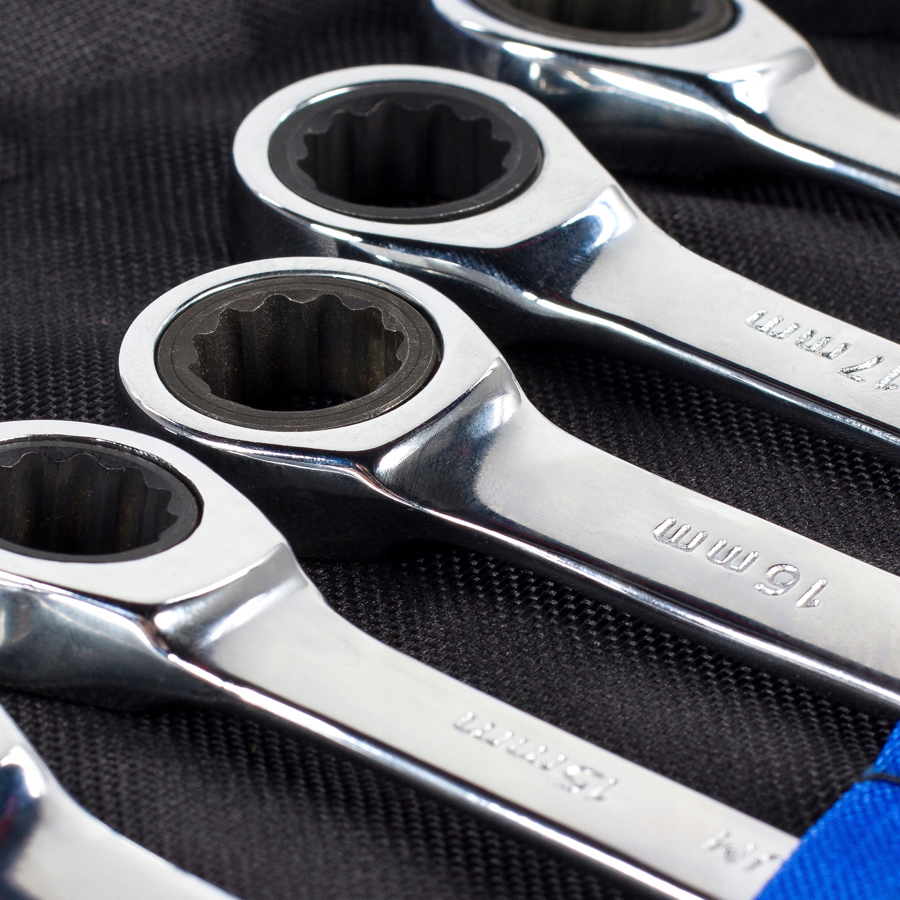 ZESTAW KLUCZY PŁASKO-OCZKOWYCH Z GRZECHOTKĄ 12 SZT. ETUI NAC-SP-12-RS 8-19 Stan opakowania oryginalne