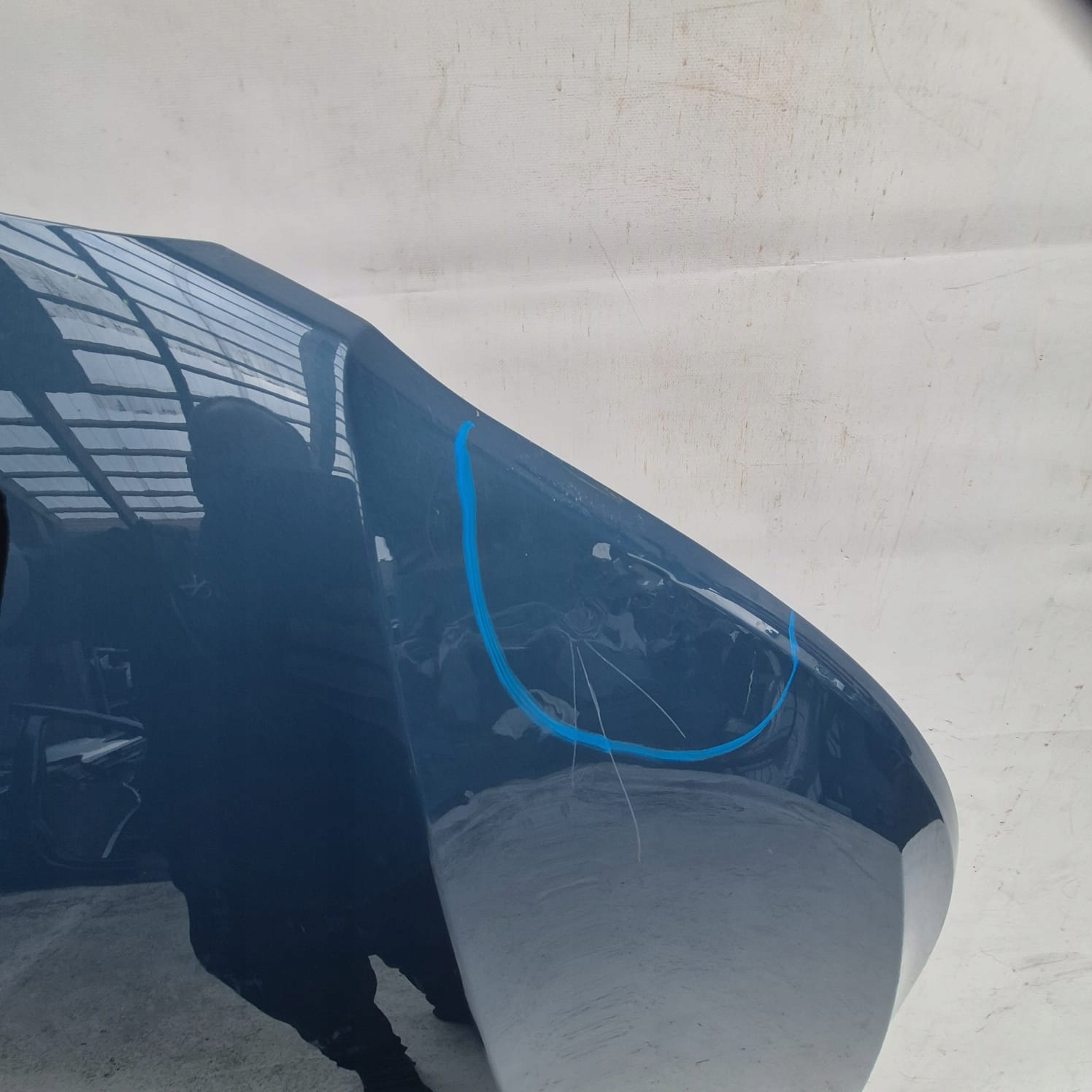VOLVO XC40 17-> Cofano