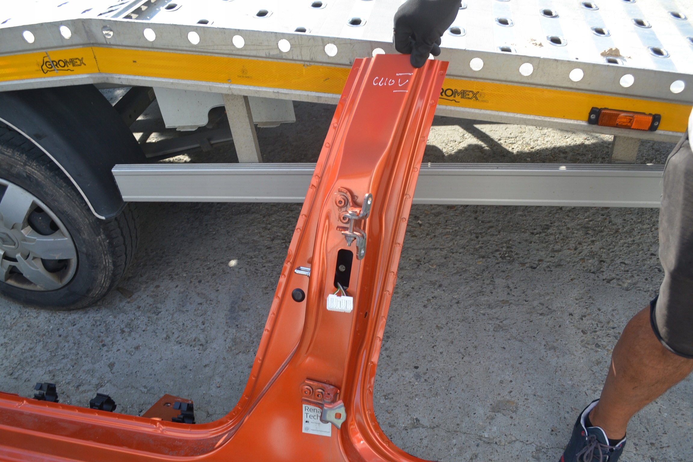 threshold pillar left Renault Clio V 21r