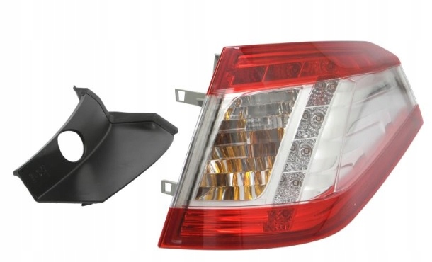 Peugeot 508 Lampa Zadní Pravá Strana Lampa Zadní S Držákem Žárovky 10-14