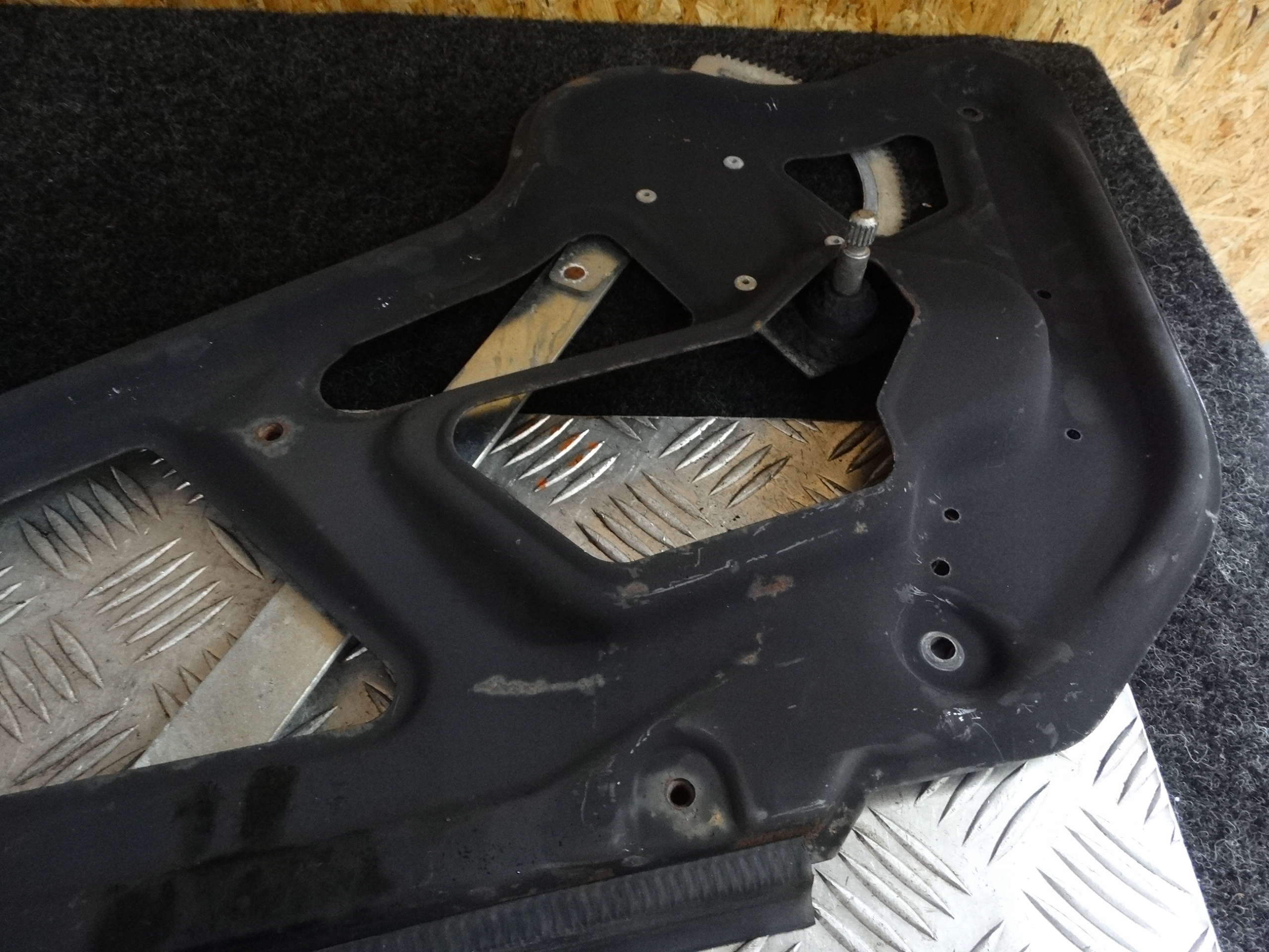 VW SPRINTER mechanism windows right rear part