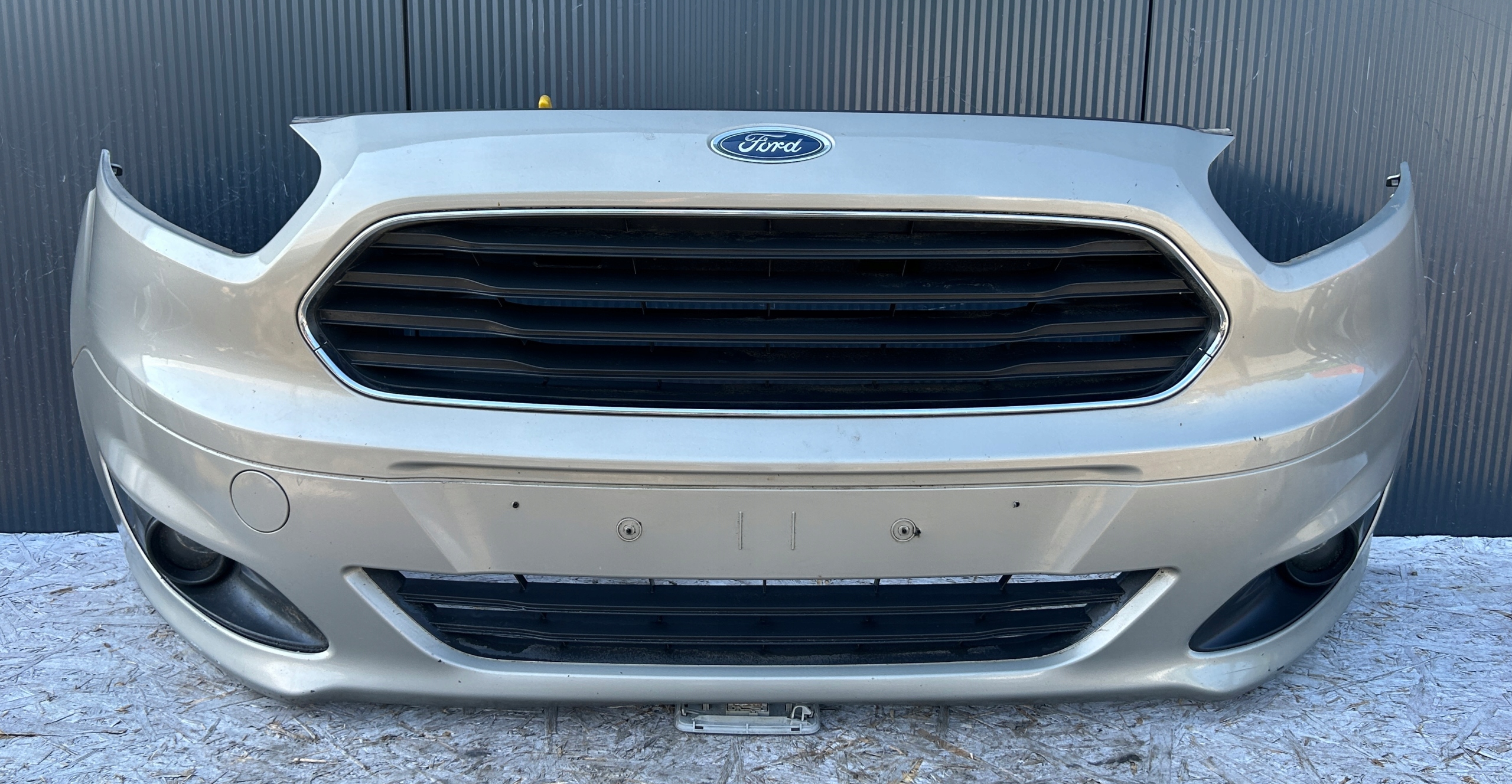 bumper front complete FORD TOURNEO COURIER MK1 14- TECTONIC SILVER DKFC