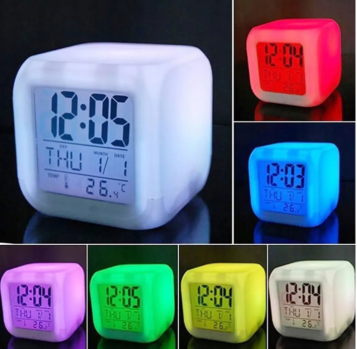 Budzik zegarek kameleon dla dzieci zmienia kolory termometr LCD świecący Marka Satis