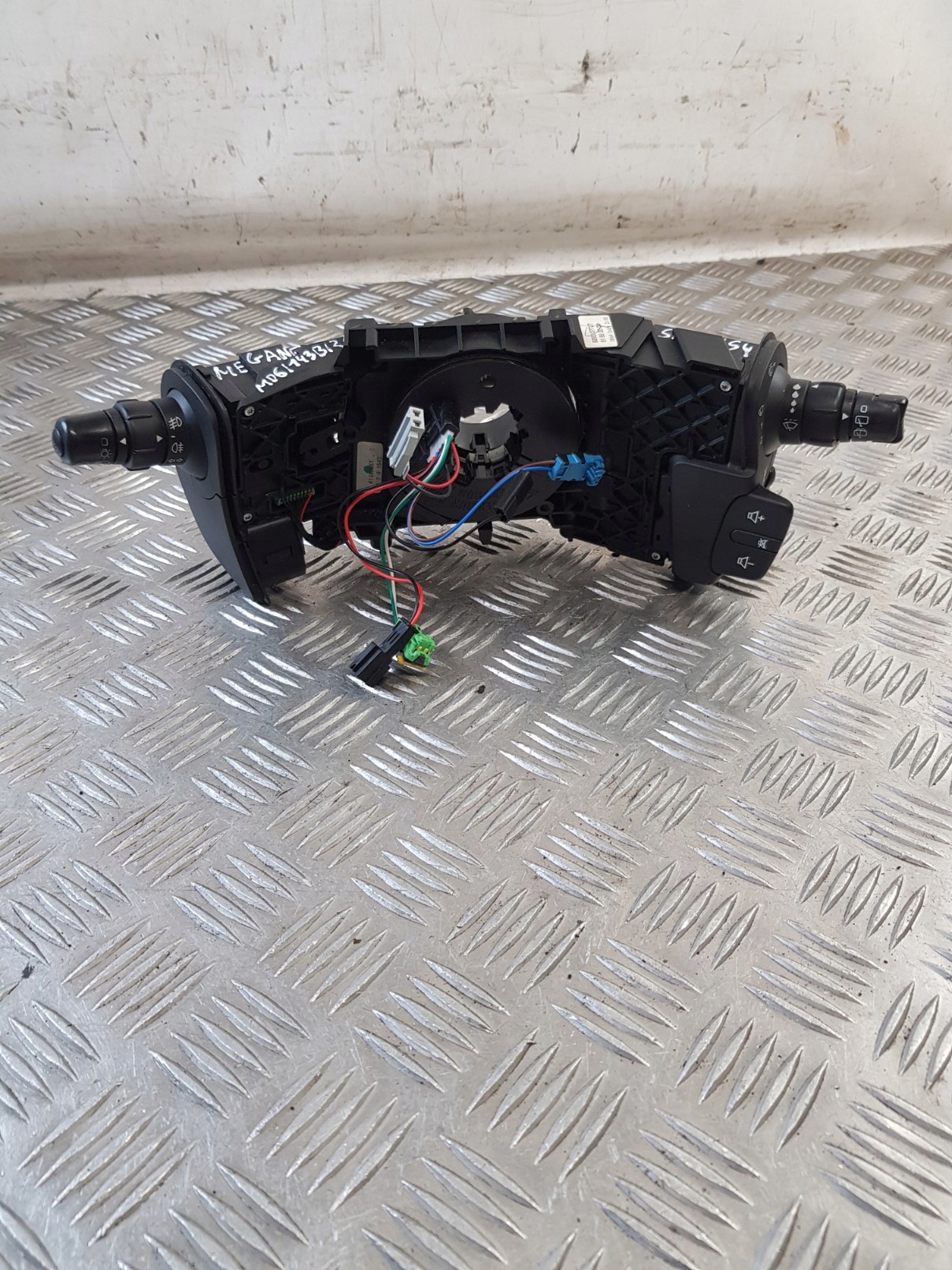 RENAULT MEGANE II Interrupteur commande phares feux ZESPOLONY Volant OE 8200127727