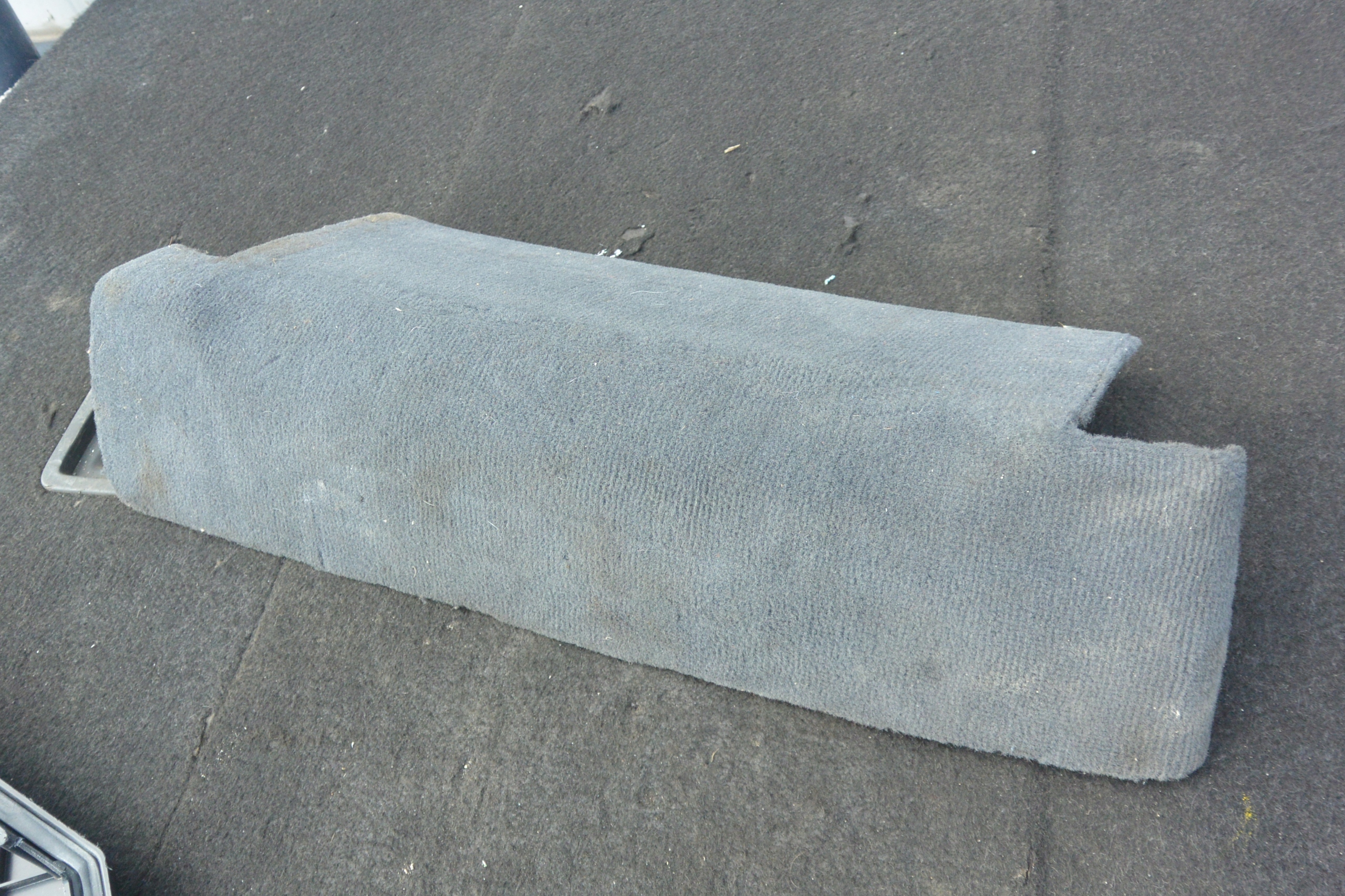 OSŁONA POD FOTEL ZAŚLEPKA LEWA PRZÓD AUDI Q7 4L