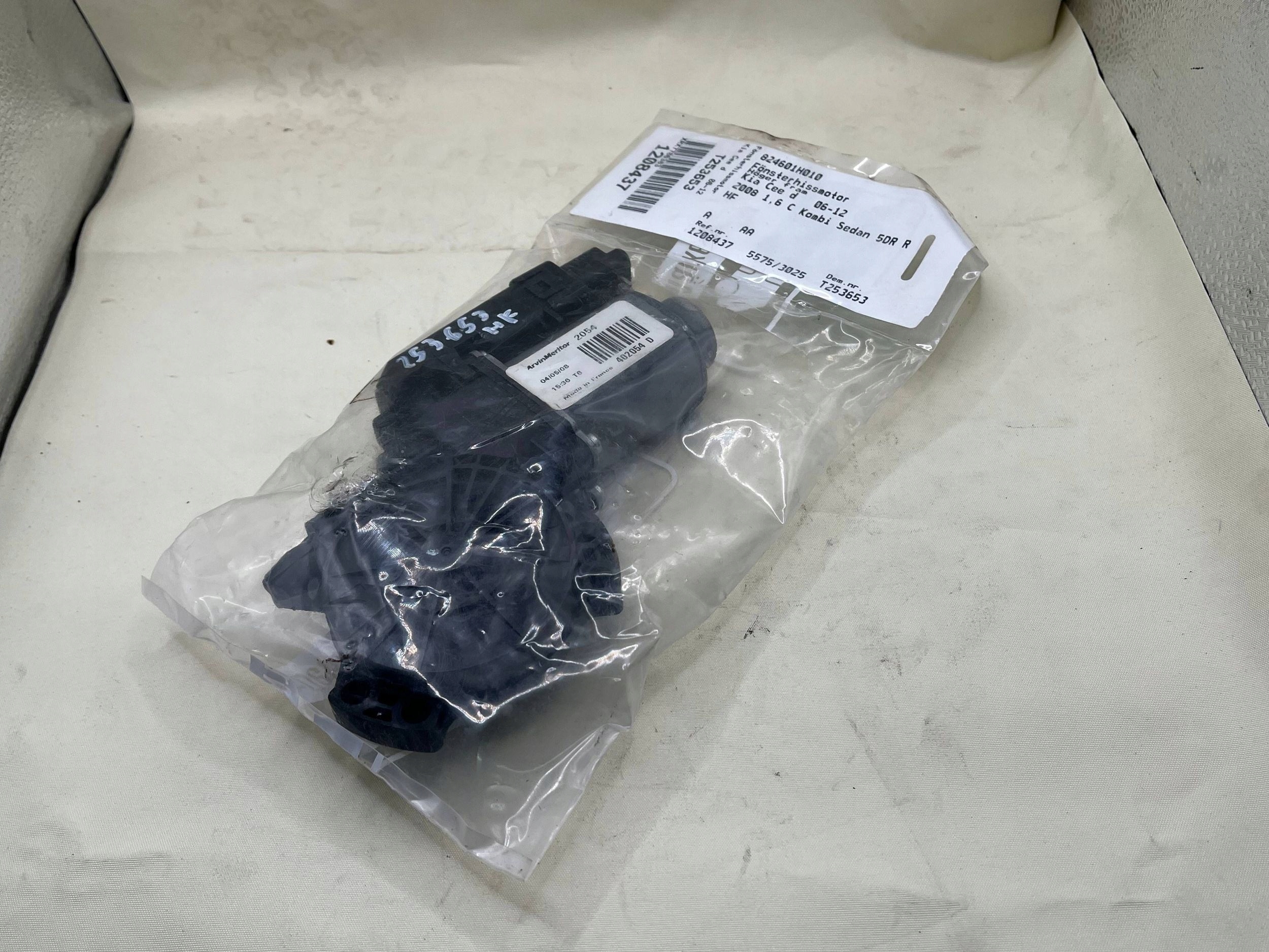 KIA CEED Micro moteur Vitres 824601H010 !J
