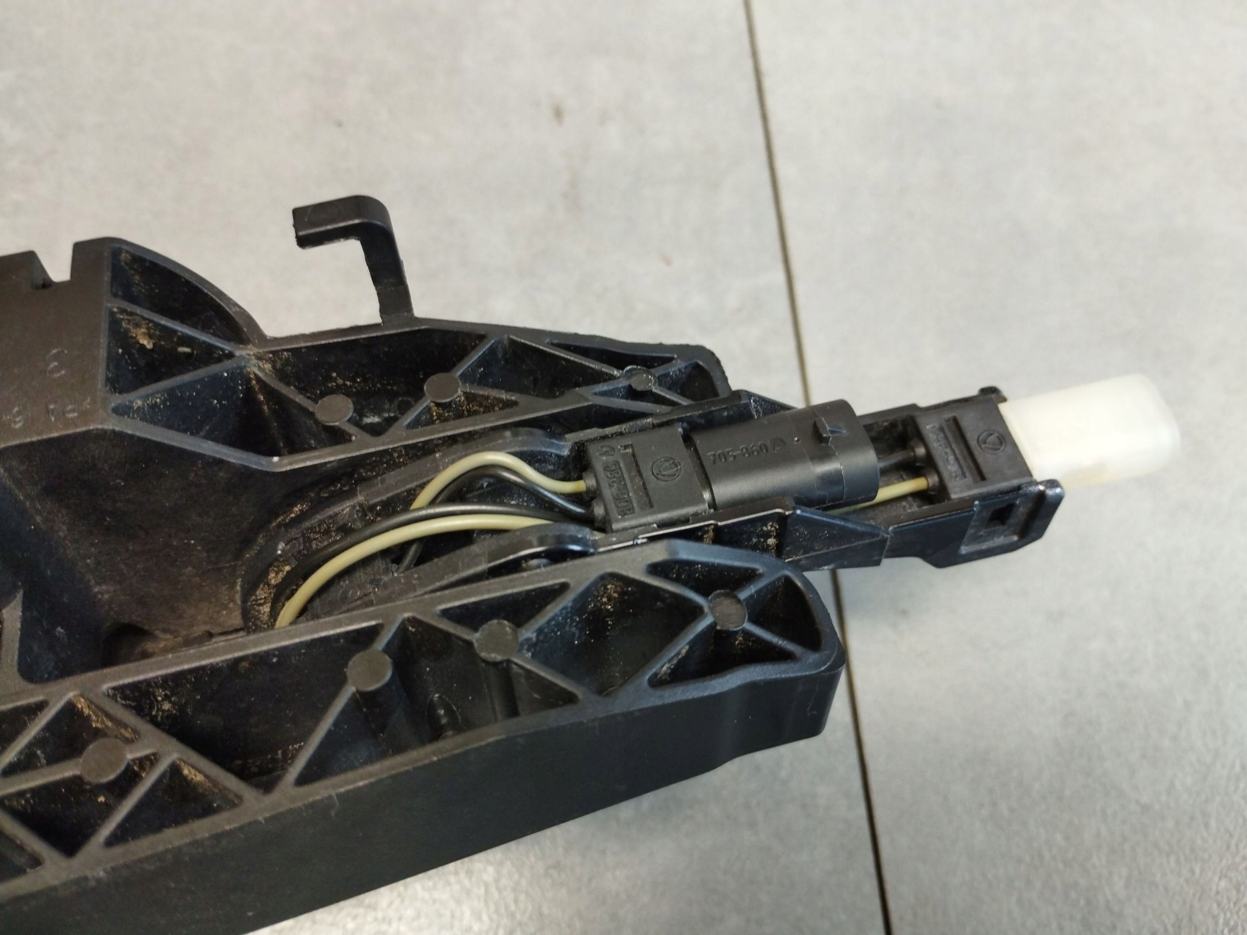 Audi A8 D4 4H handle right rear part KESSY 4H0839886 LZ7G