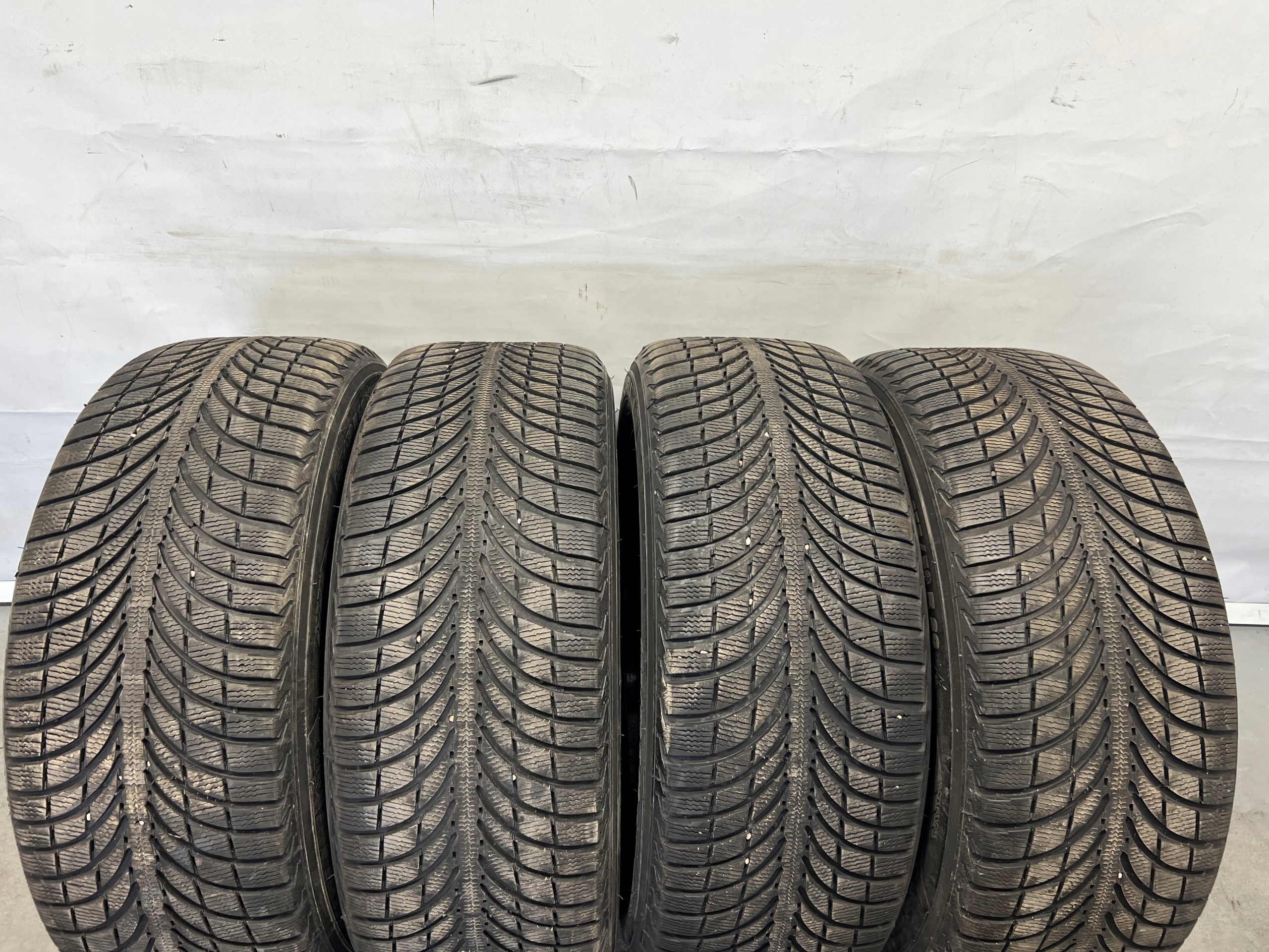 RANGE ROVER VELAR L560 wheels discs 20'' tyres winter 255/50/20 J8A2-1007-FA