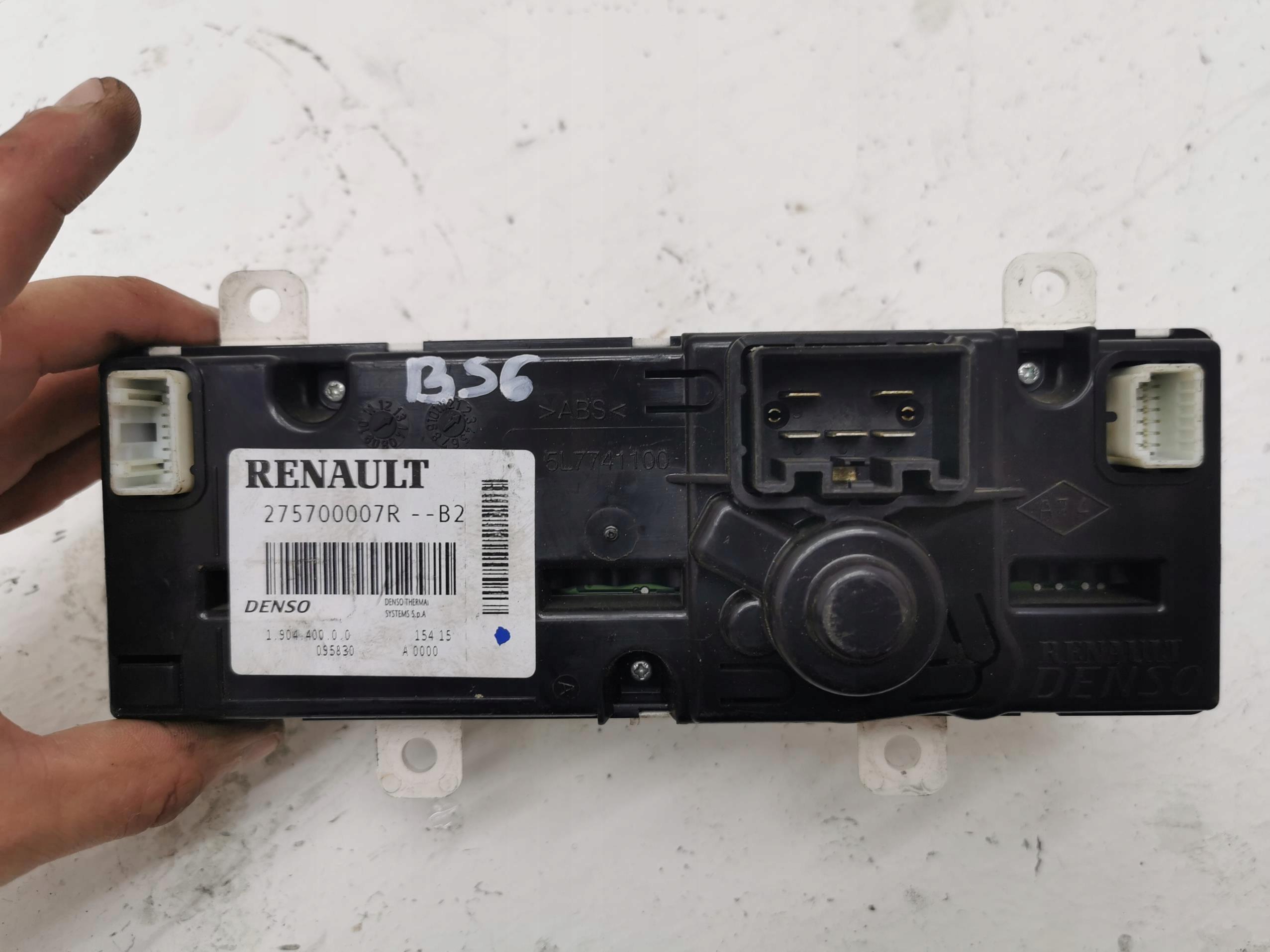 PANEL Bouches buses RENAULT MASTER III 275700007R 11-18