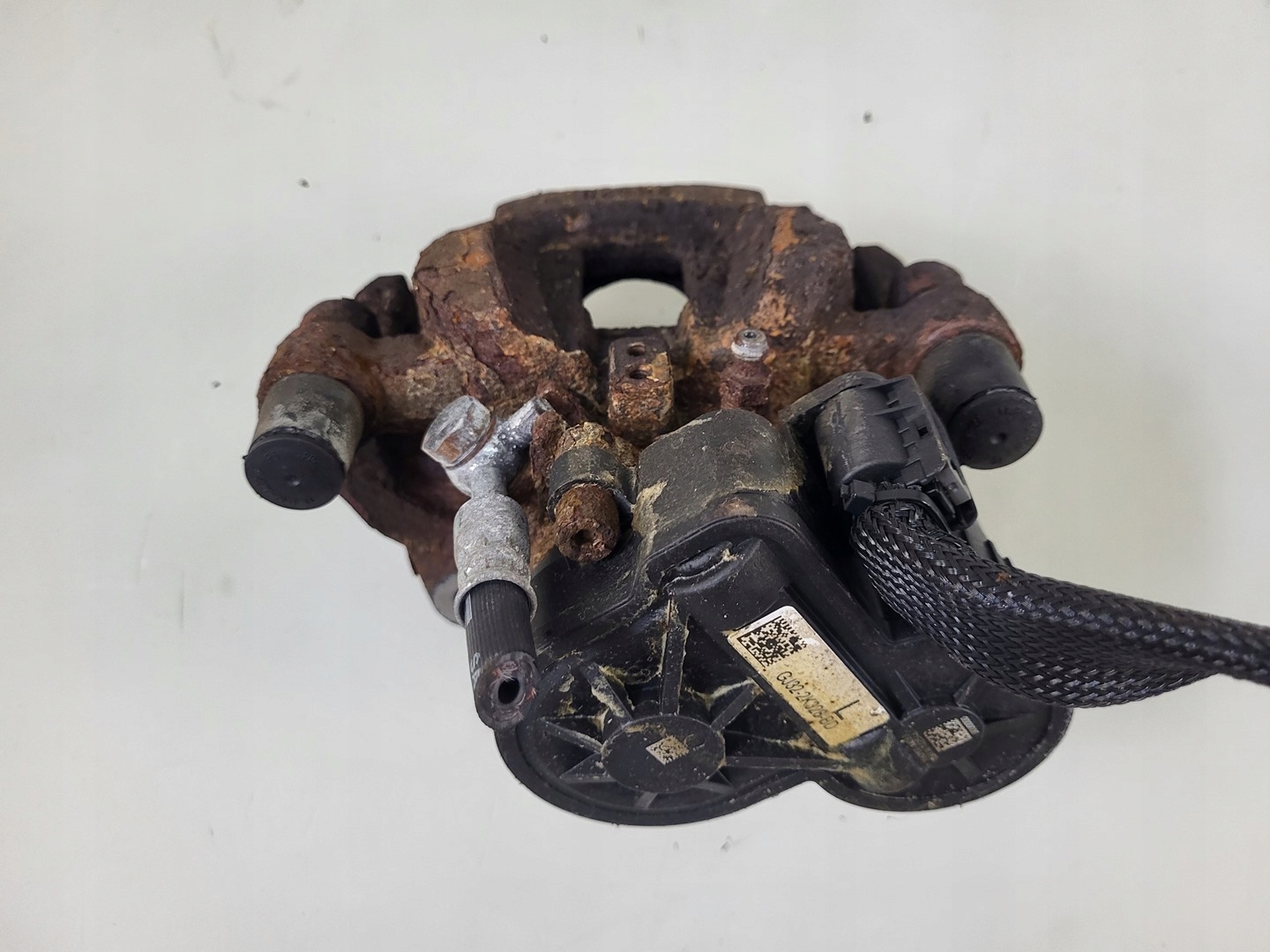 caliper brake left rear part 2.0d Range Rover EVOQUE L538 LIFT GJ32-2K328-BD