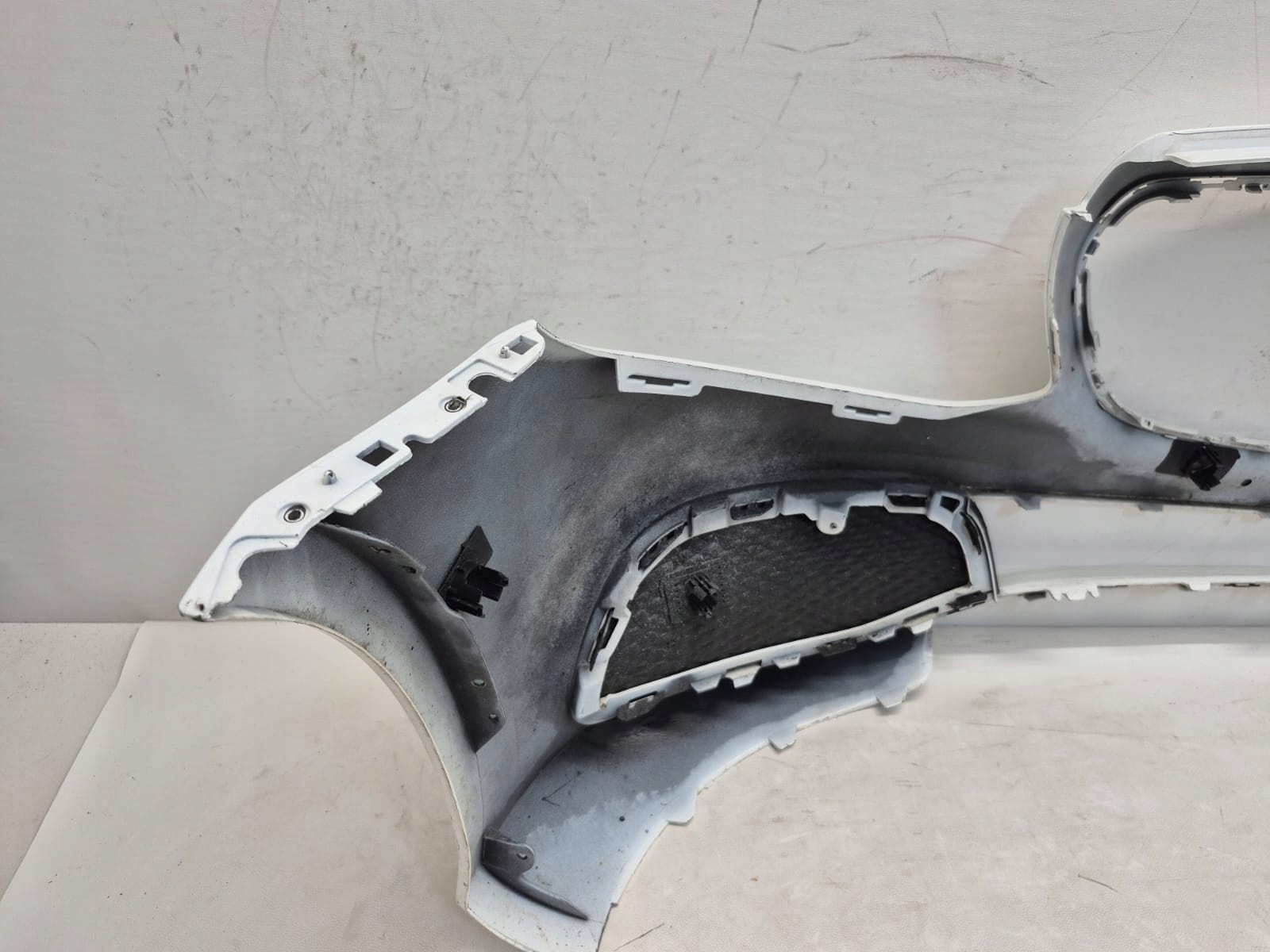 MERCEDES E-KLASA W213 16-20 bumper front front PDC