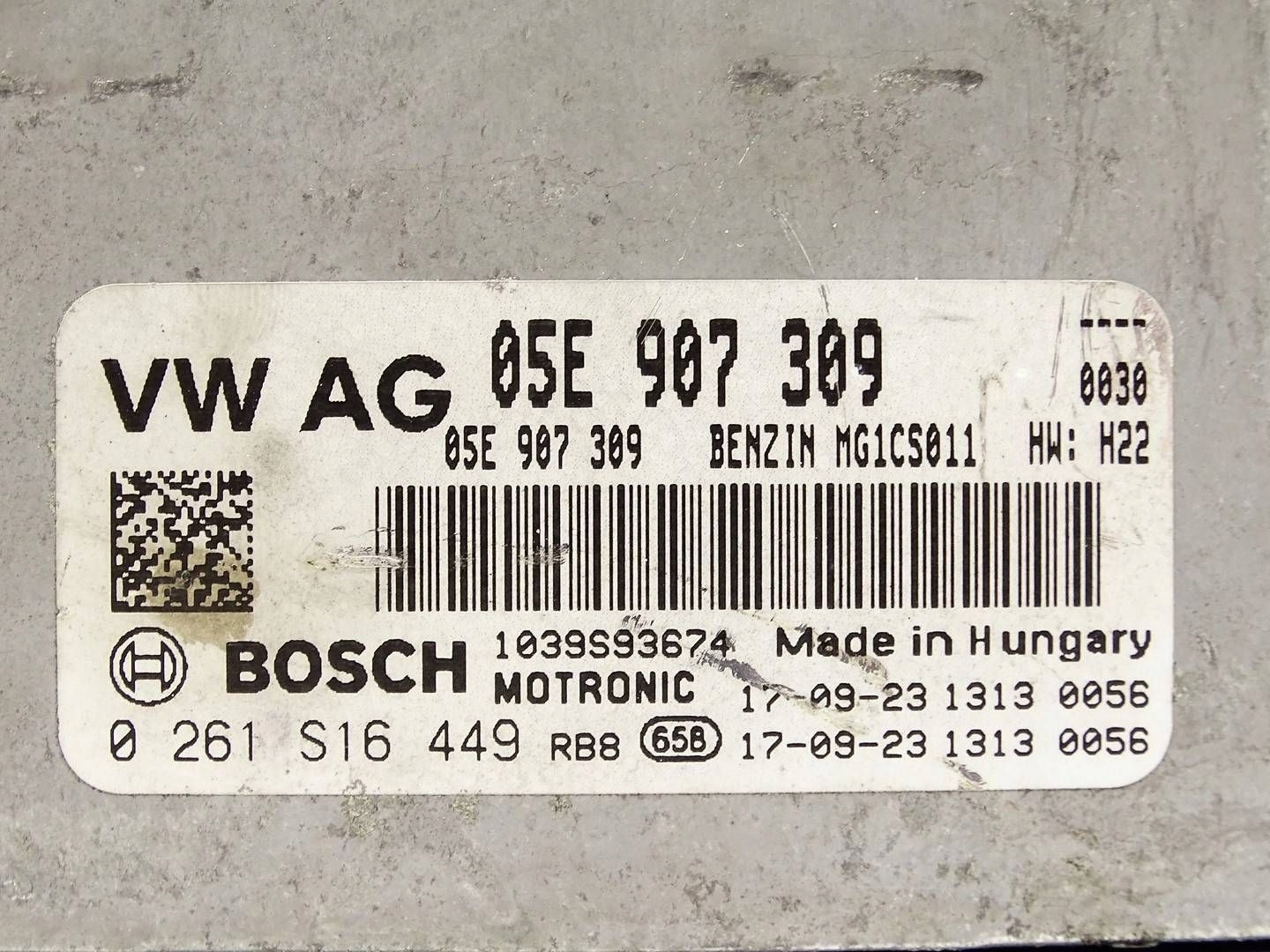computer control unit of the engine ECU AUDI A3 8V LIFT 1.5 TSI 05E906018A