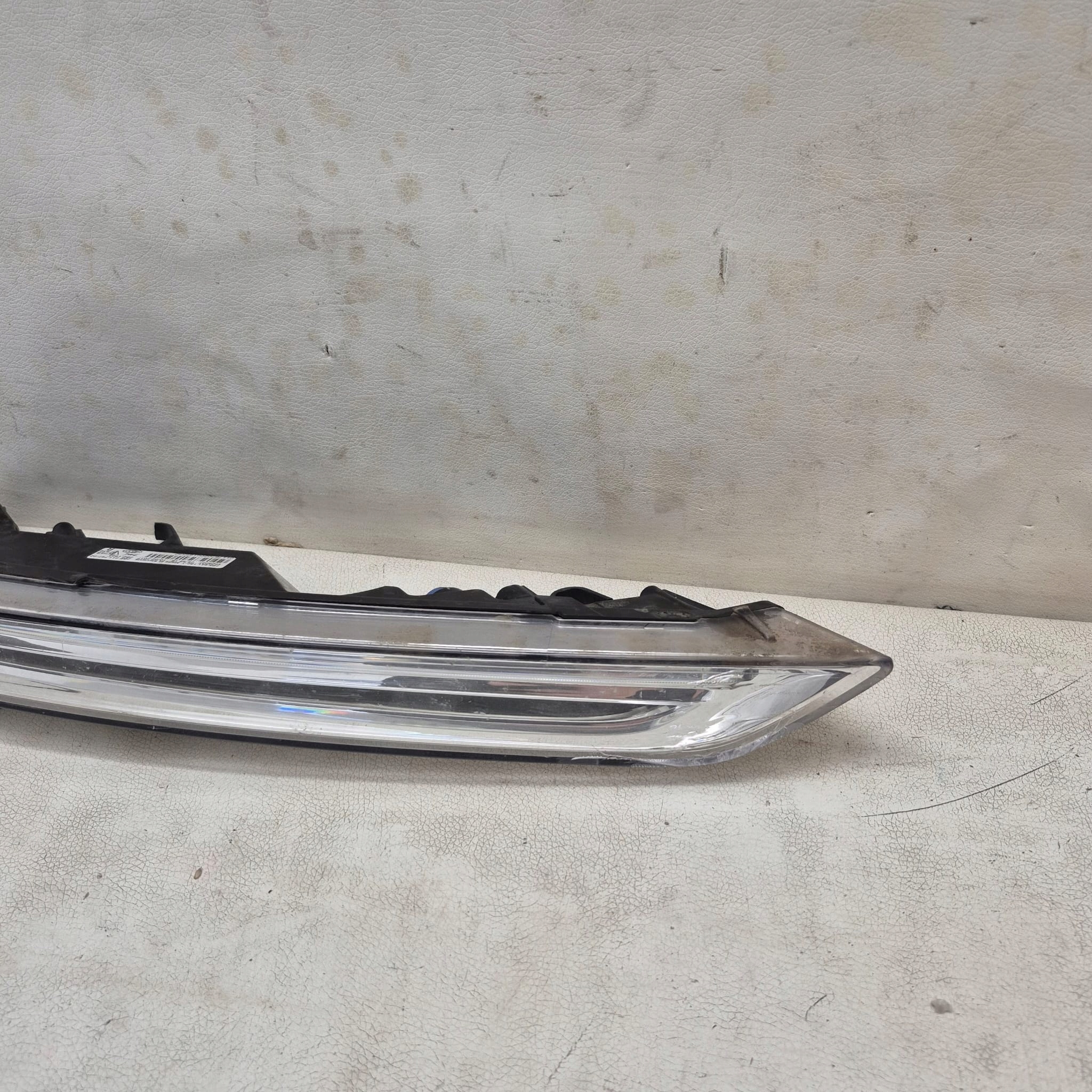 PORSCHE CAYENNE II LIFT 14- LED DRL indicator right 7P5941182J
