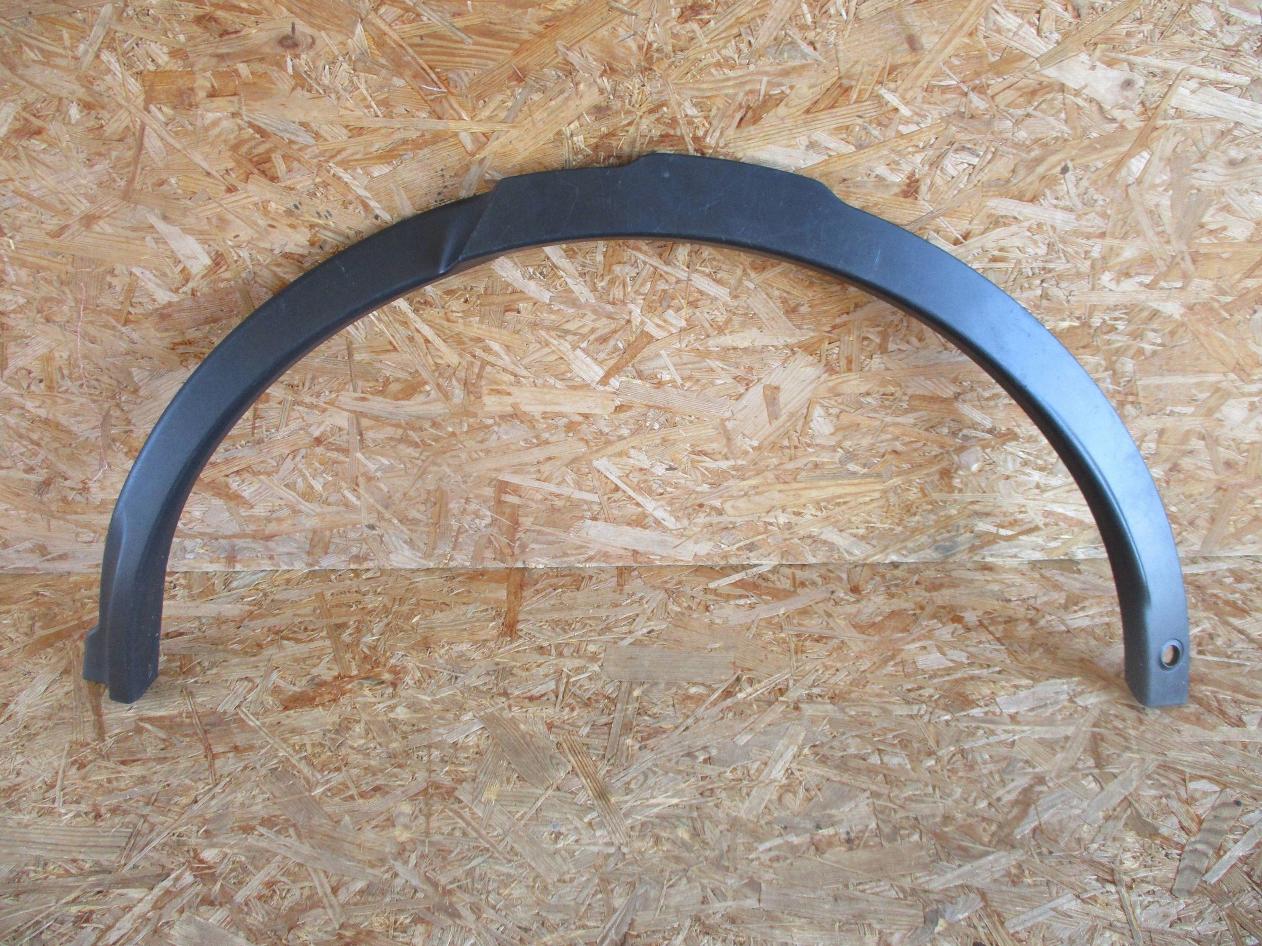 modanatura parafango posteriore sinistra RANGE ROVER DISCOVERY SPORT L550
