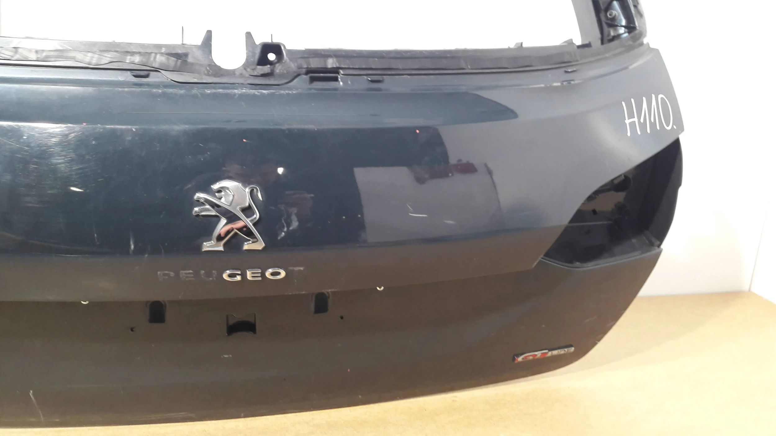 Peugeot 308 rear trunk door boot 2013- (H110)