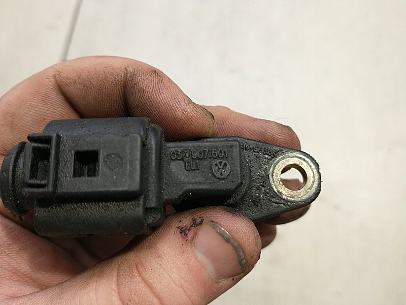 Sensor WALKA des Zahnrads POLO III LIFT 1.4 030907601