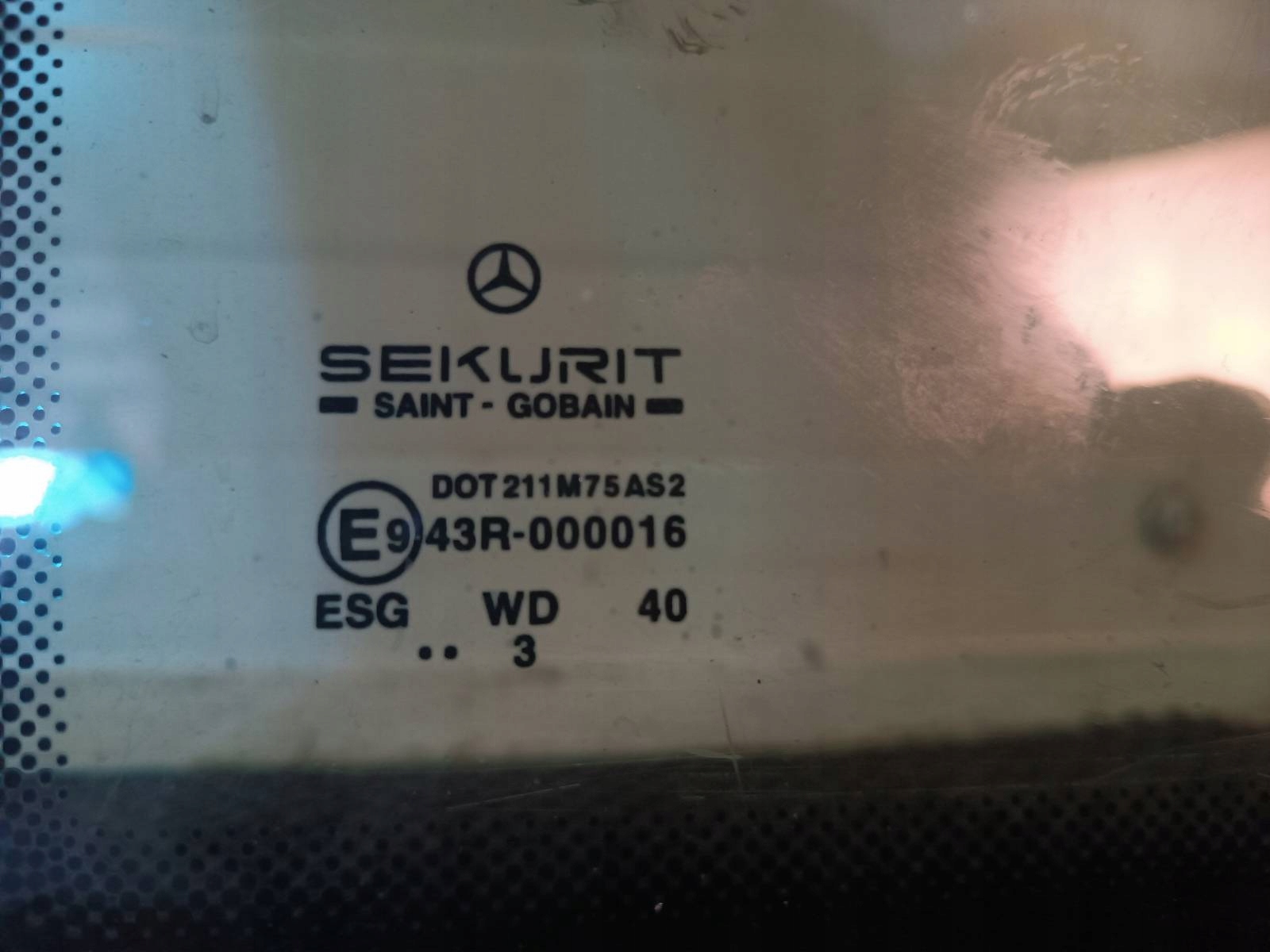 window bodywork left rear part II MERCEDES-BENZ VITO W638