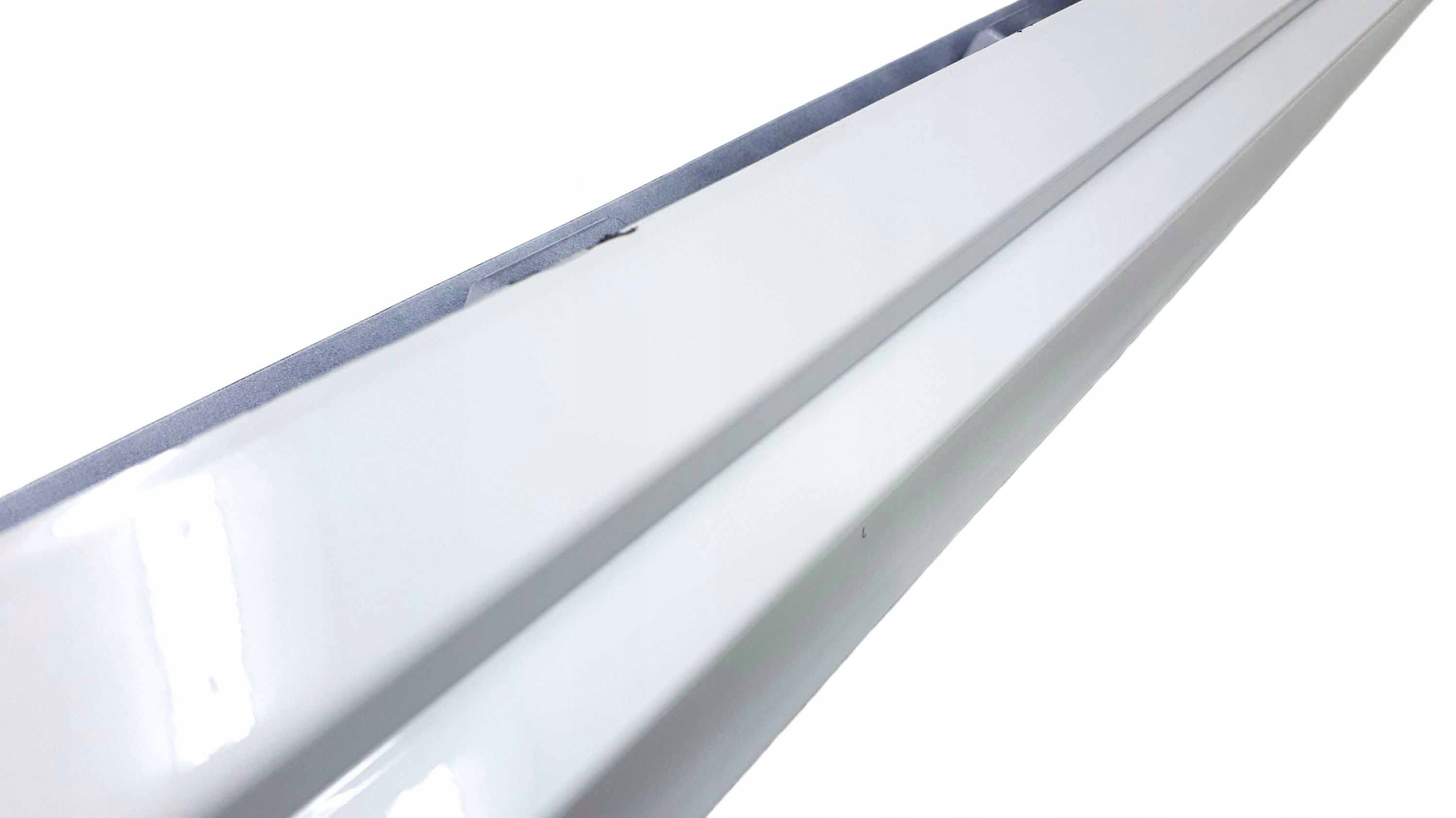 LISTWA NAKŁADKA PROGOWA LEWA PASSAT B8 3G0853857G Typ samochodu Samochody osobowe