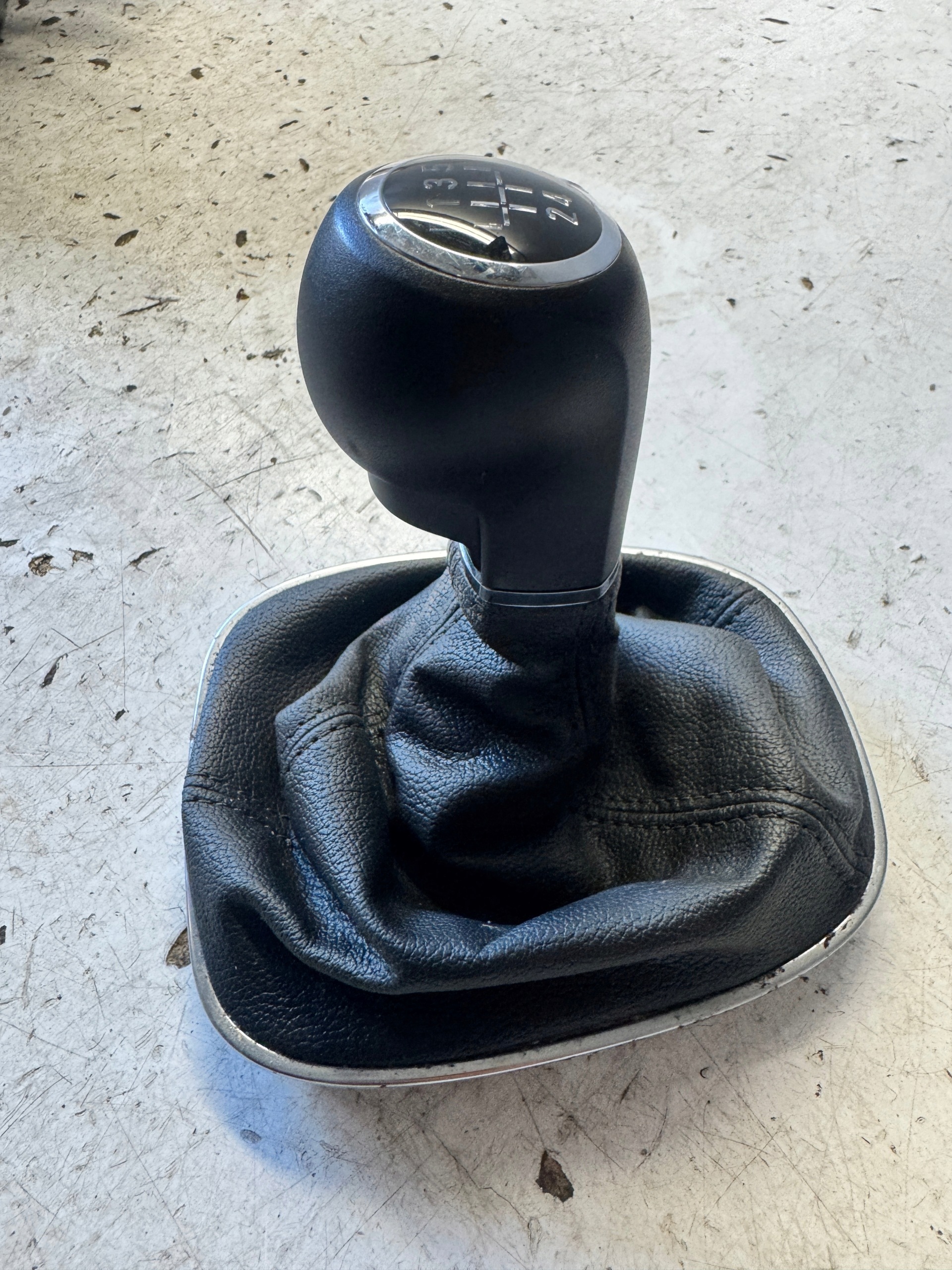 OPEL CORSA E levier vitesse plastique inverse OK 5 engrenage