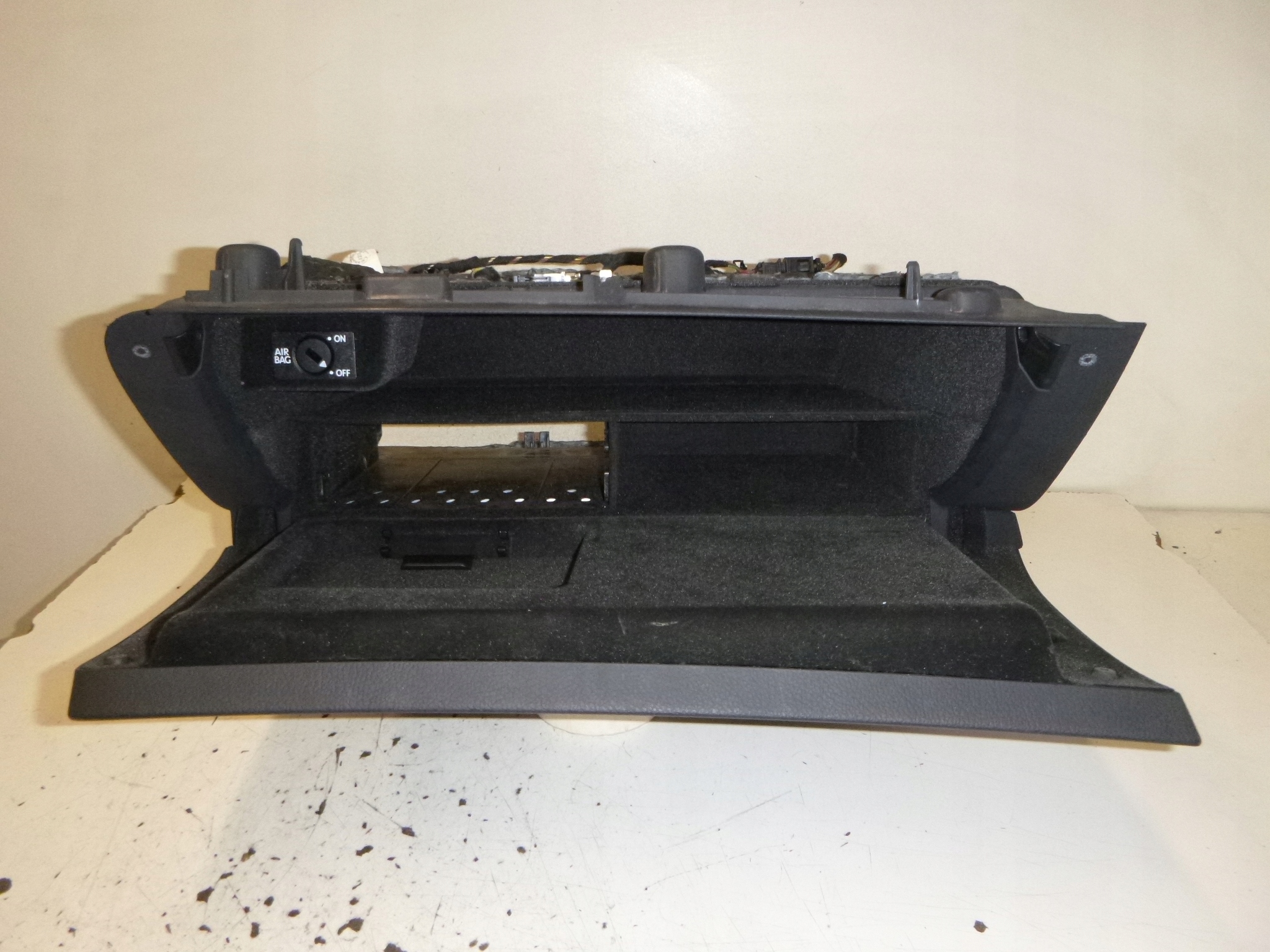 passenger compartment Audi A6 C6 2006r. 4F1 857 035BT
