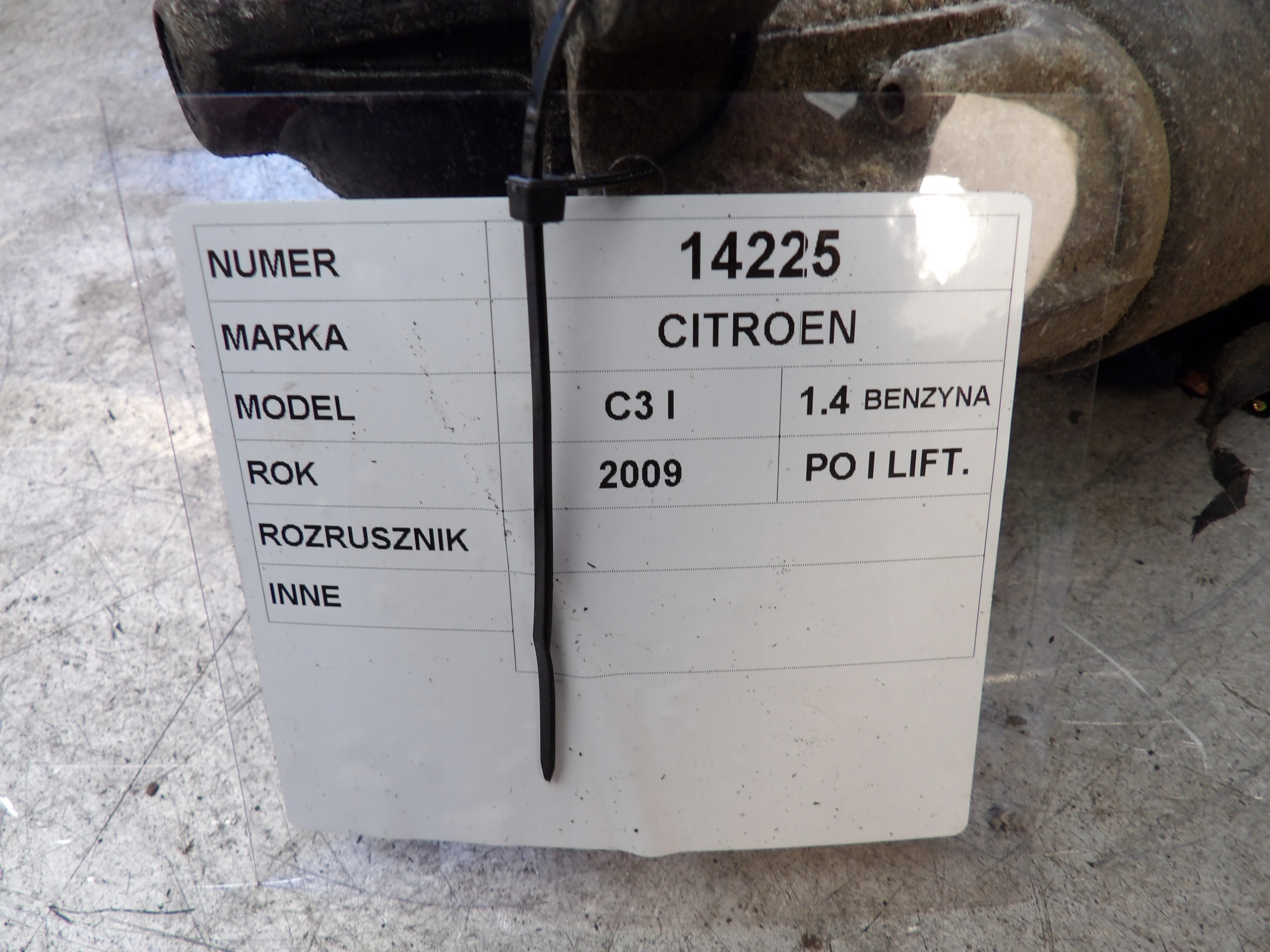 Citroen C3 a startér 9648644680 D6G3